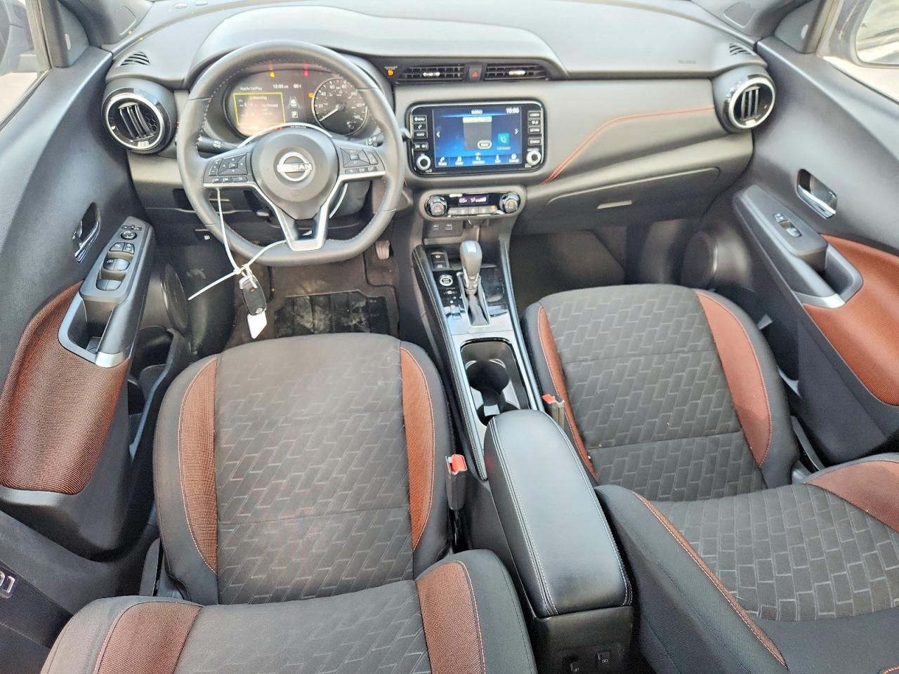 2024 Nissan Kicks Sr Серый vin: 3N1CP5DVXRL475279