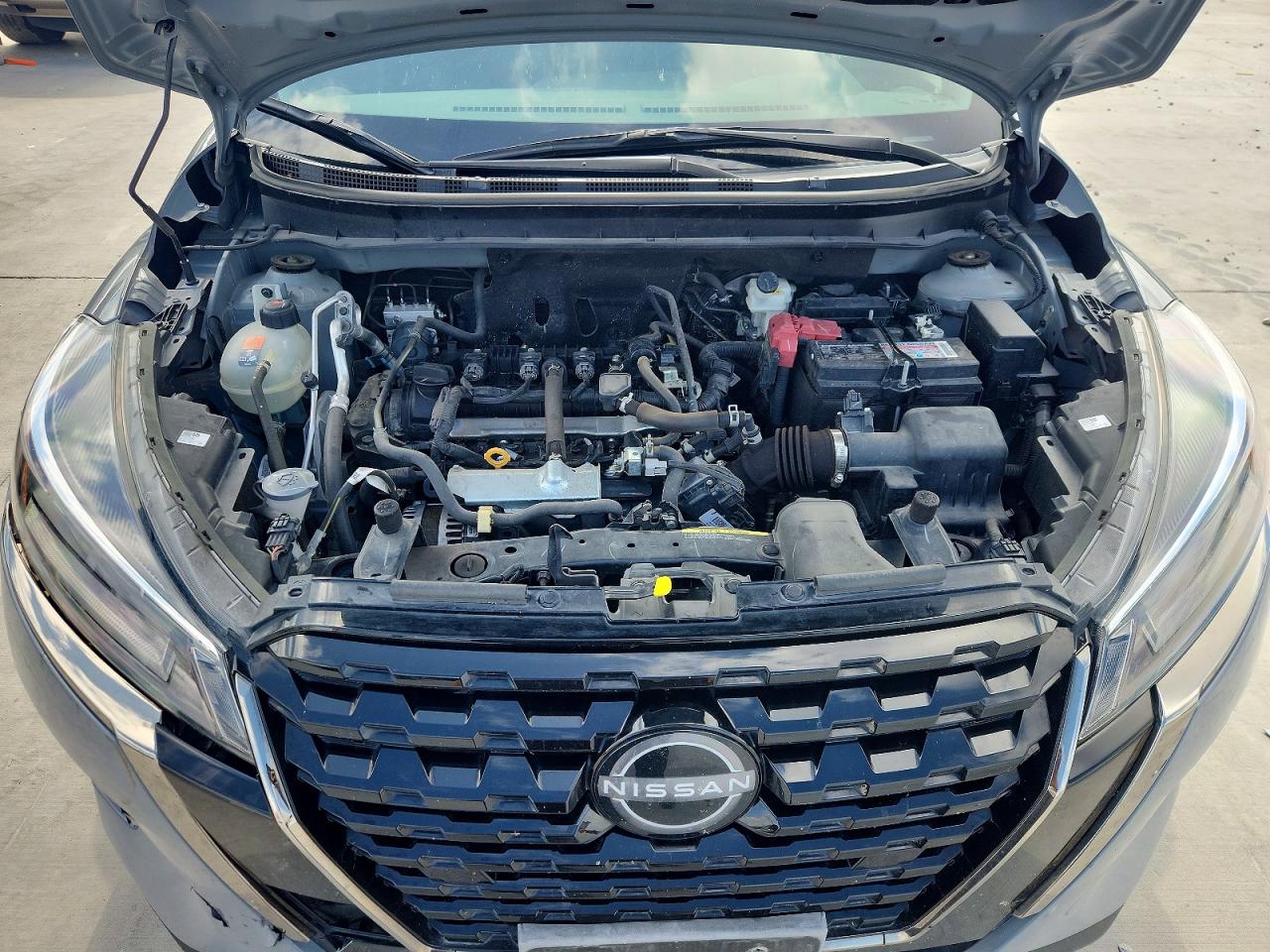 2024 Nissan Kicks Sr Серый vin: 3N1CP5DVXRL475279
