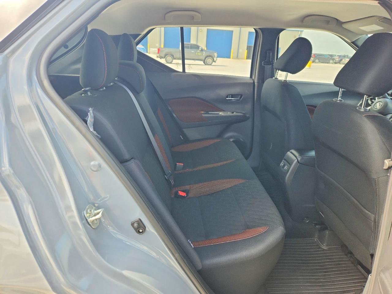 2024 Nissan Kicks Sr Серый vin: 3N1CP5DVXRL475279