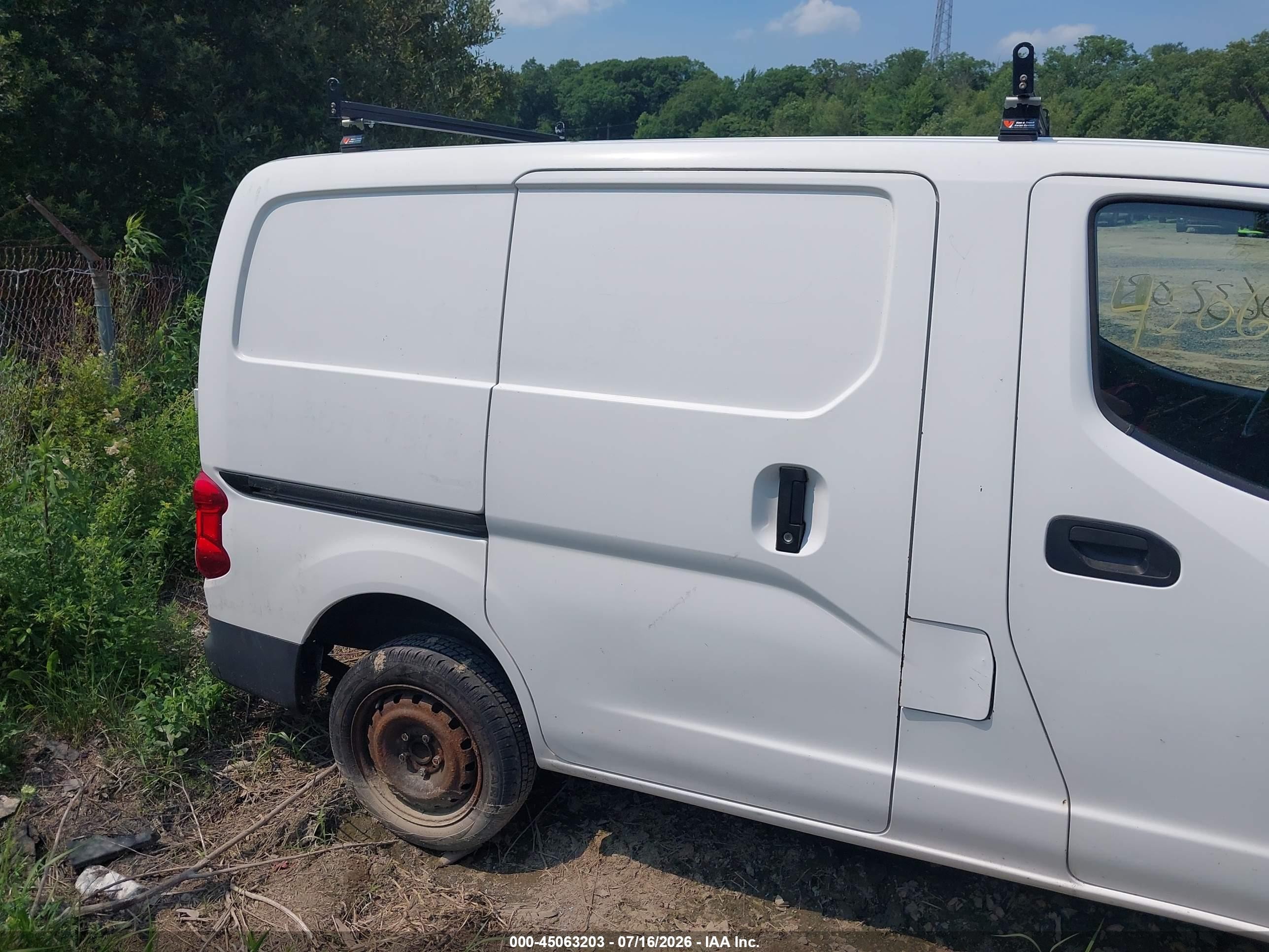 2013 Nissan Nv200 Sv White vin: 3N6CM0KN0DK693786