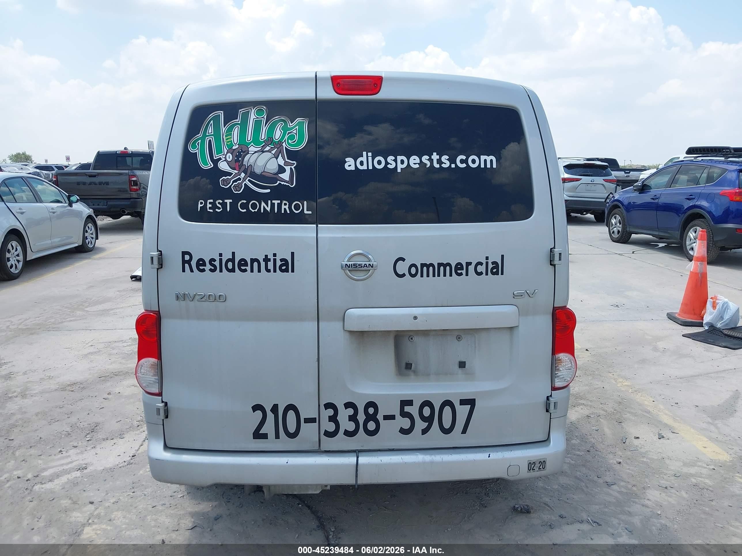 2014 Nissan Nv200 Sv Silver vin: 3N6CM0KN0EK692820