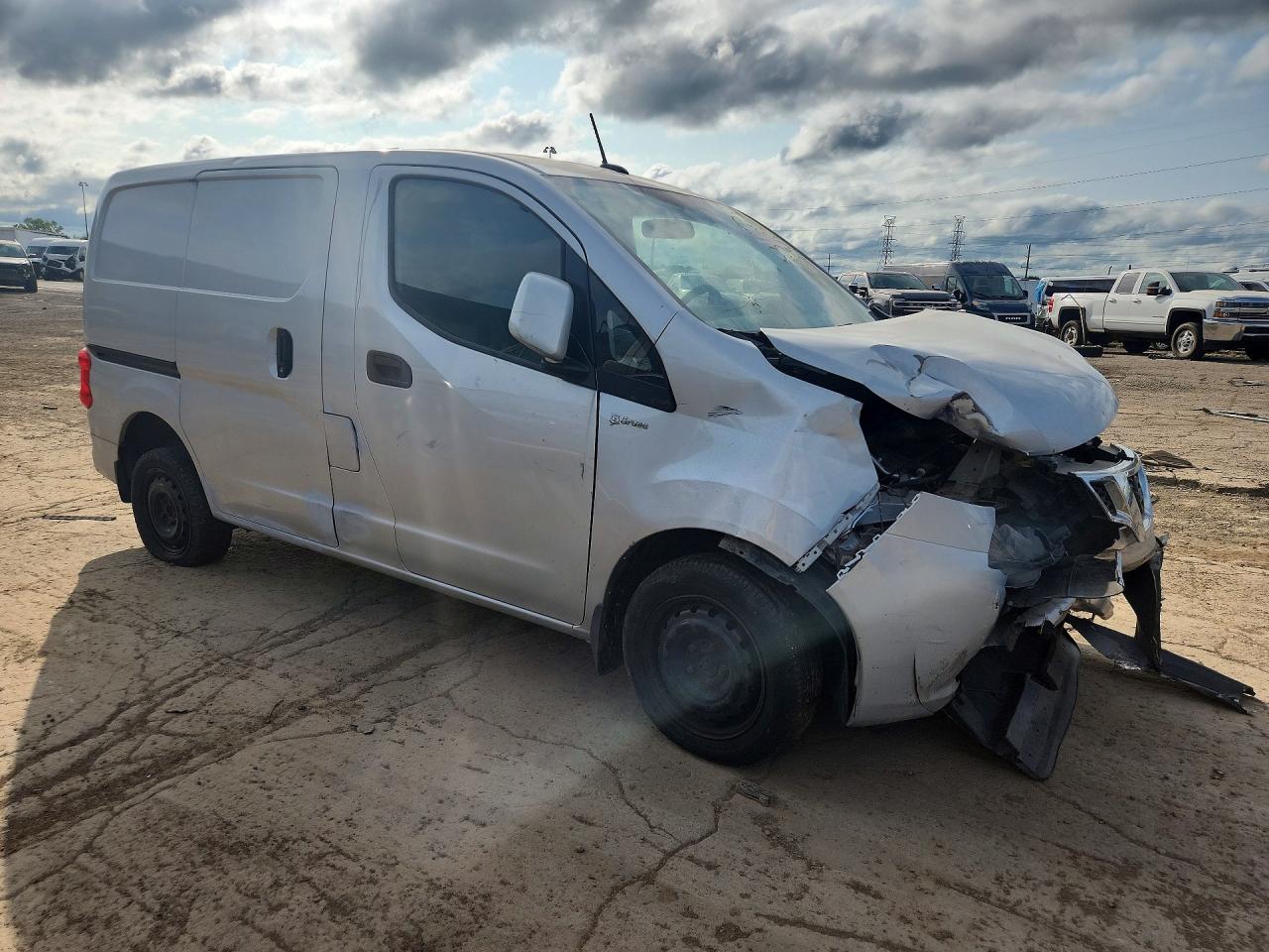 2015 Nissan Nv200 S Silver vin: 3N6CM0KN0FK690082