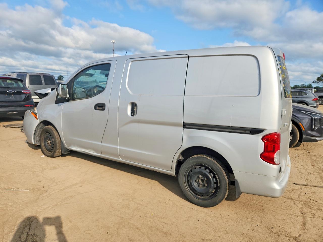 2015 Nissan Nv200 S Silver vin: 3N6CM0KN0FK690082