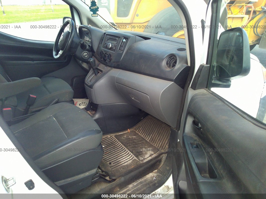 2015 Nissan Nv200 S White vin: 3N6CM0KN0FK690602