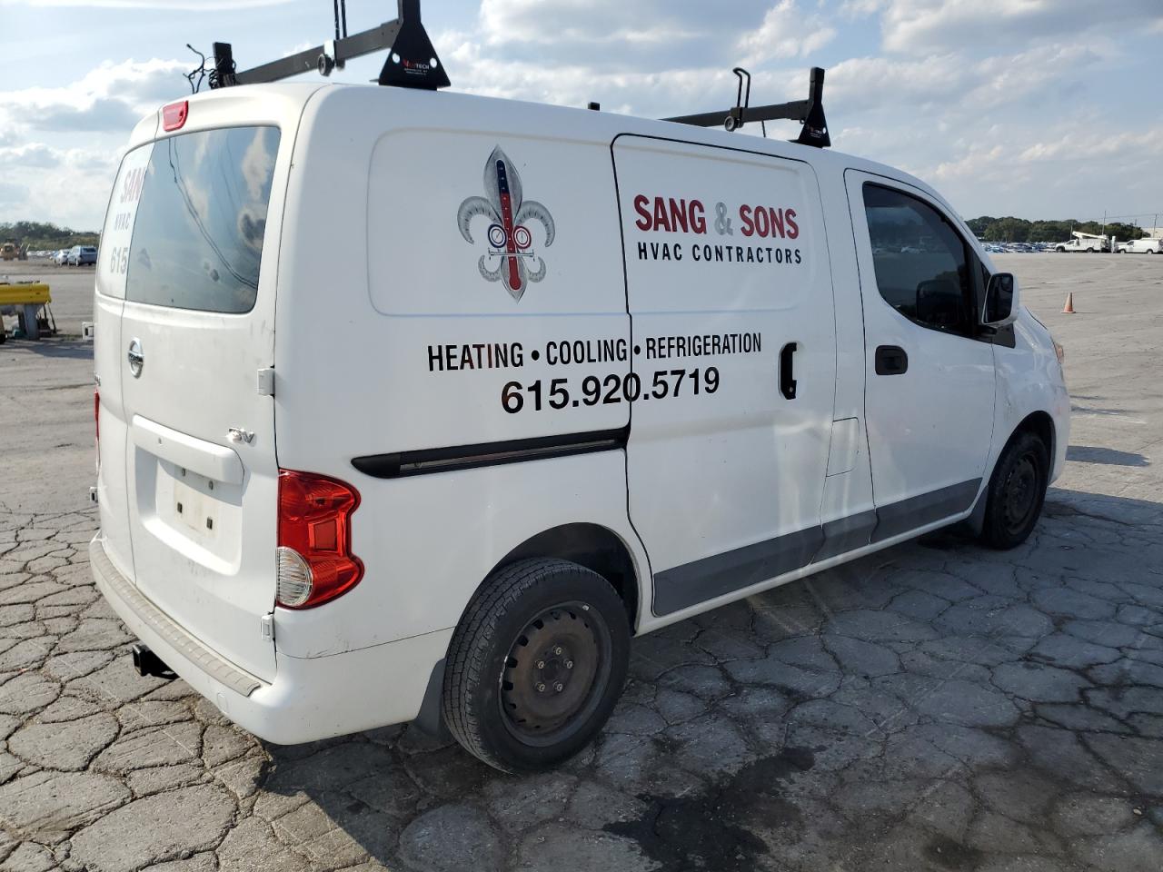 2015 Nissan Nv200 2.5s White vin: 3N6CM0KN0FK697534