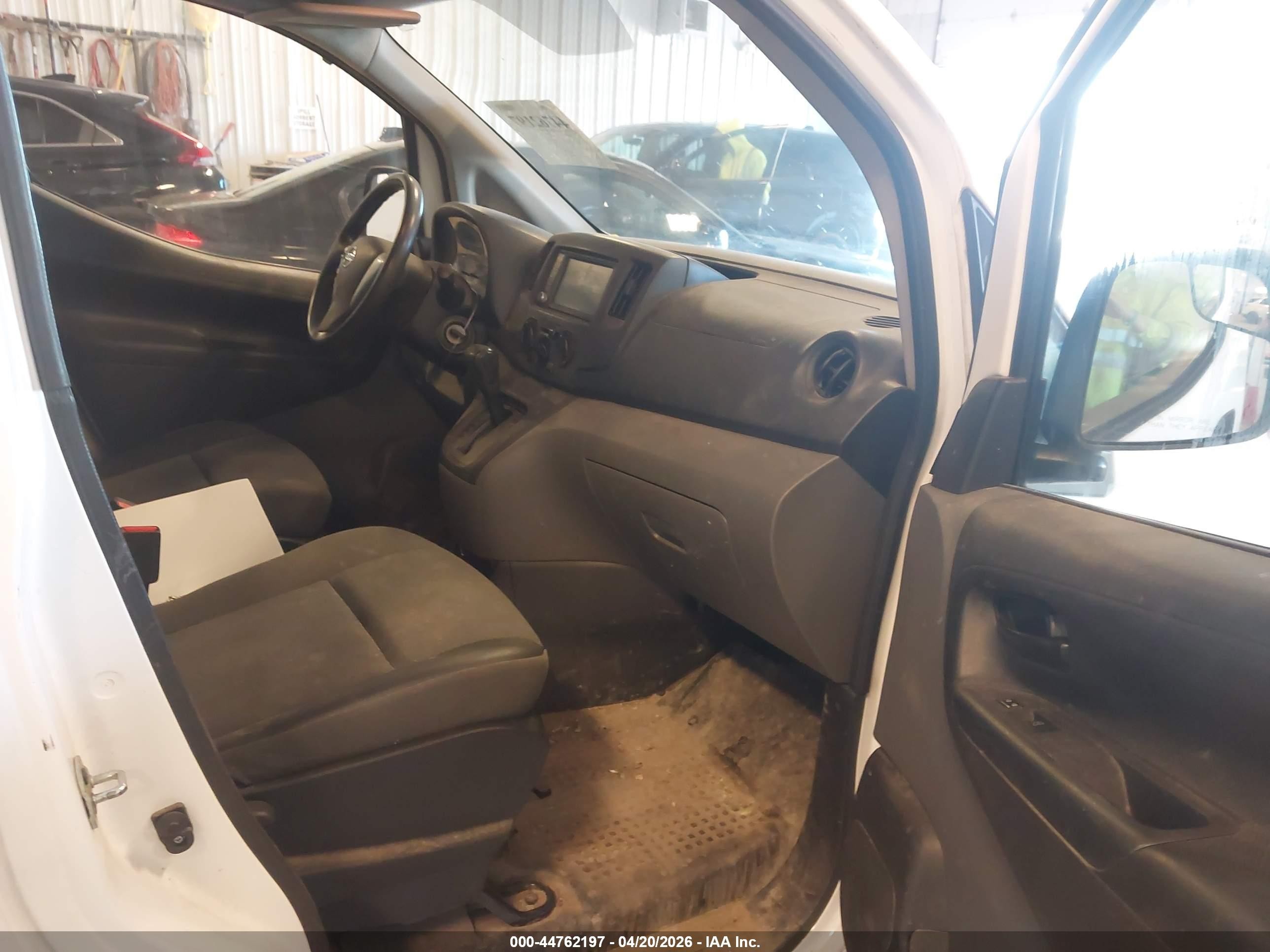 2020 Nissan Nv200  Cargo S Xtronic Cvt Белый vin: 3N6CM0KN0LK698596