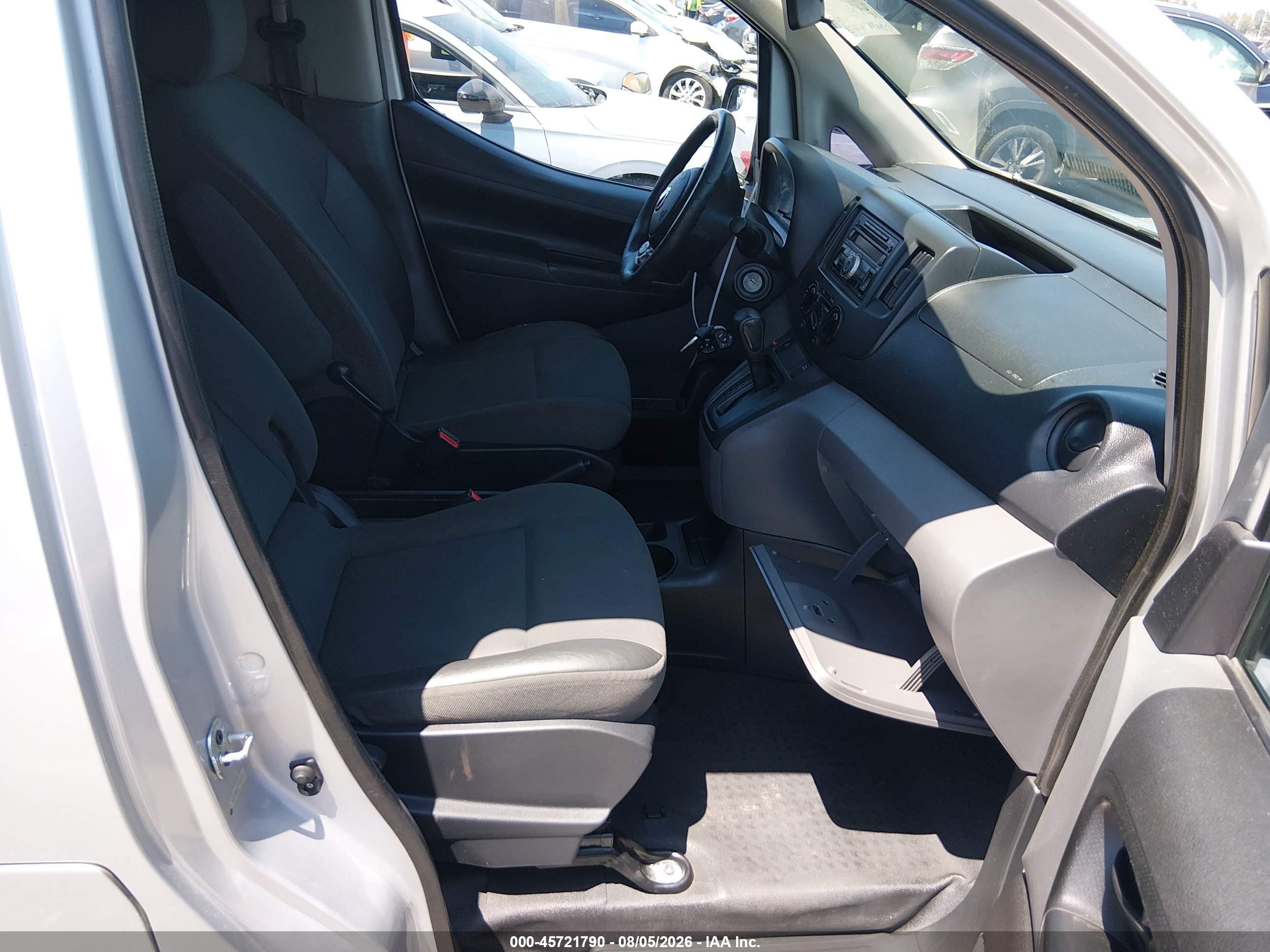 2015 Nissan Nv200 S Серебряный vin: 3N6CM0KN2FK691153
