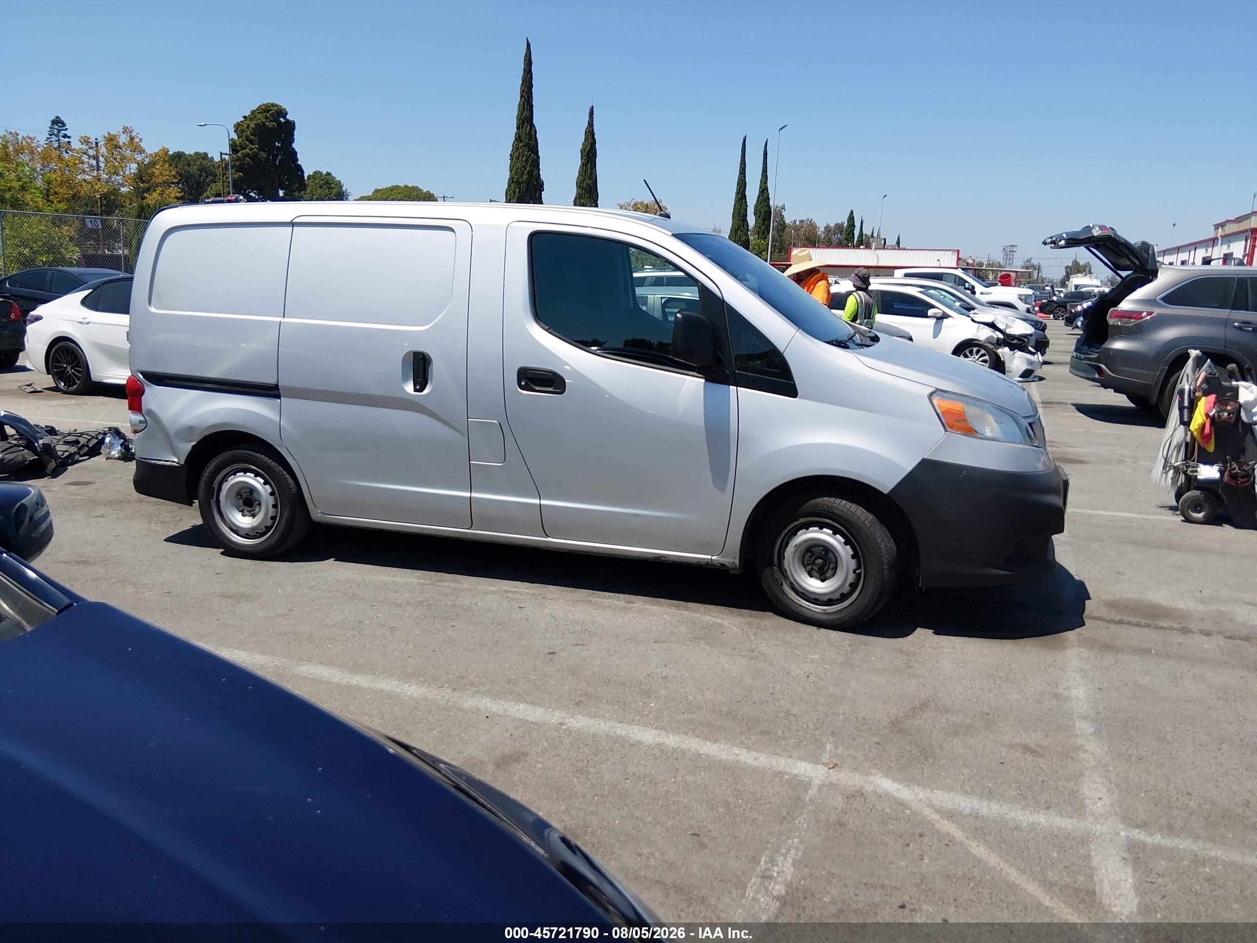 2015 Nissan Nv200 S Серебряный vin: 3N6CM0KN2FK691153