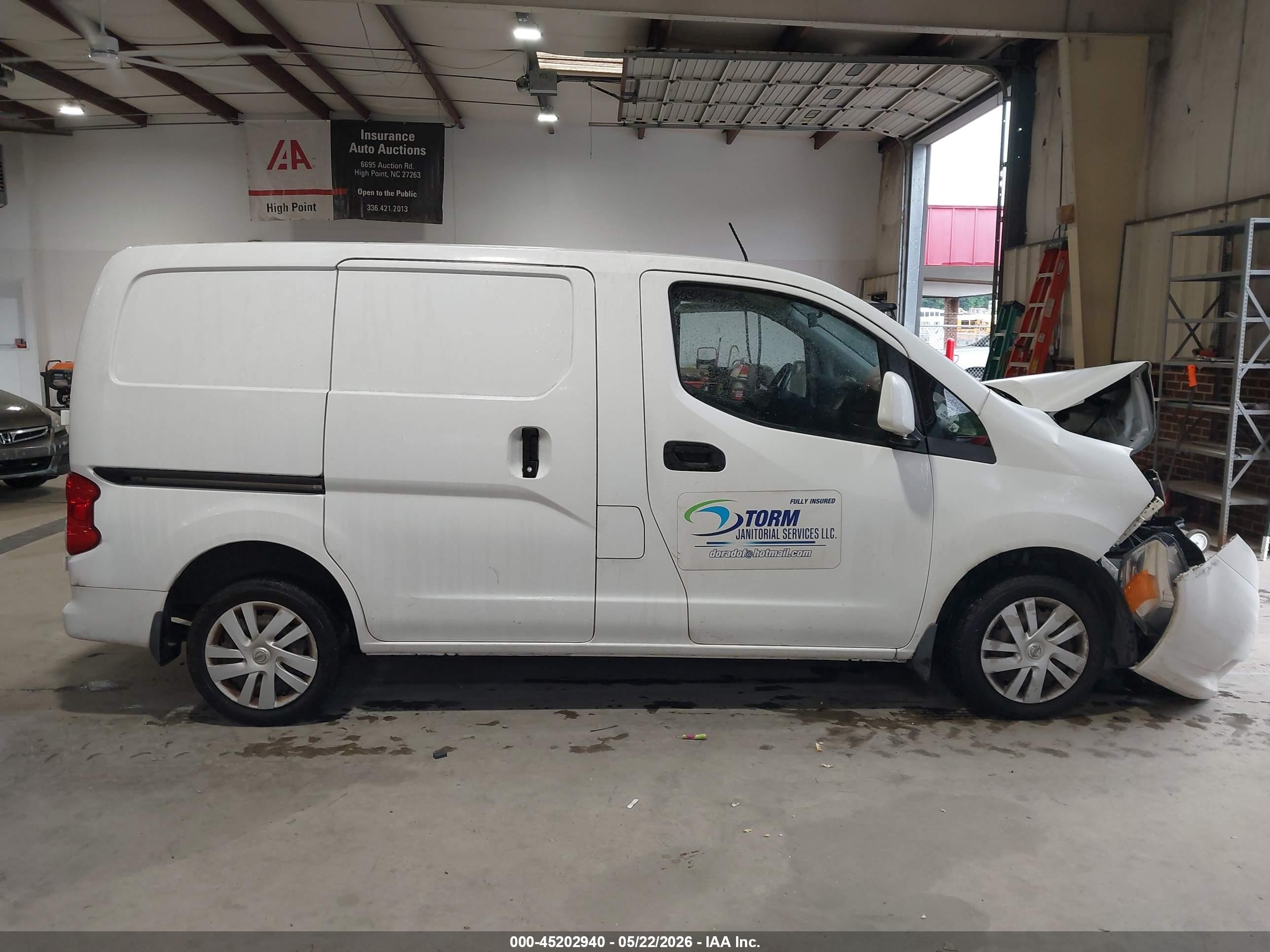 2015 Nissan Nv200 Sv White vin: 3N6CM0KN2FK708176