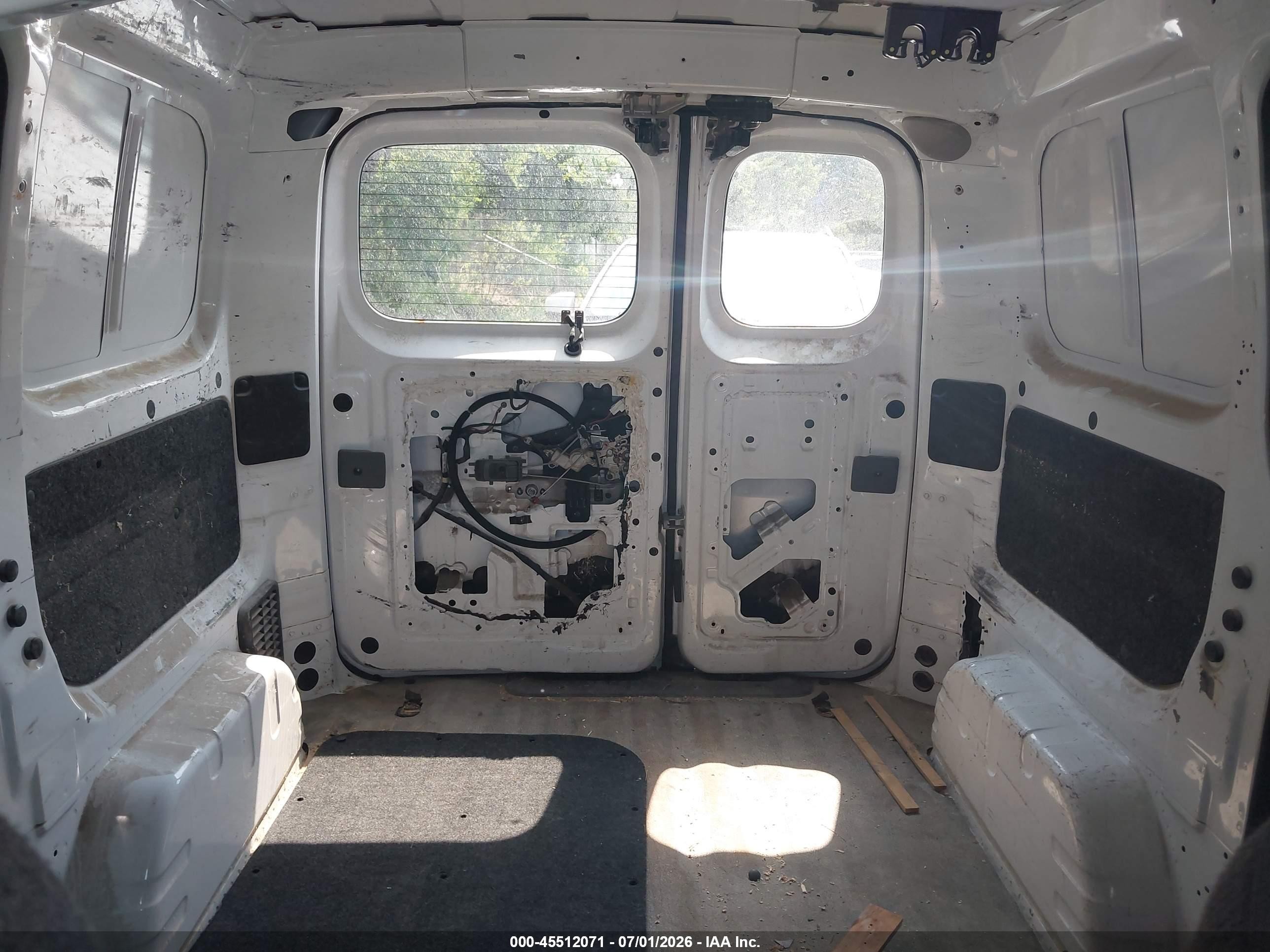 2014 Nissan Nv200 Sv White vin: 3N6CM0KN3EK698658