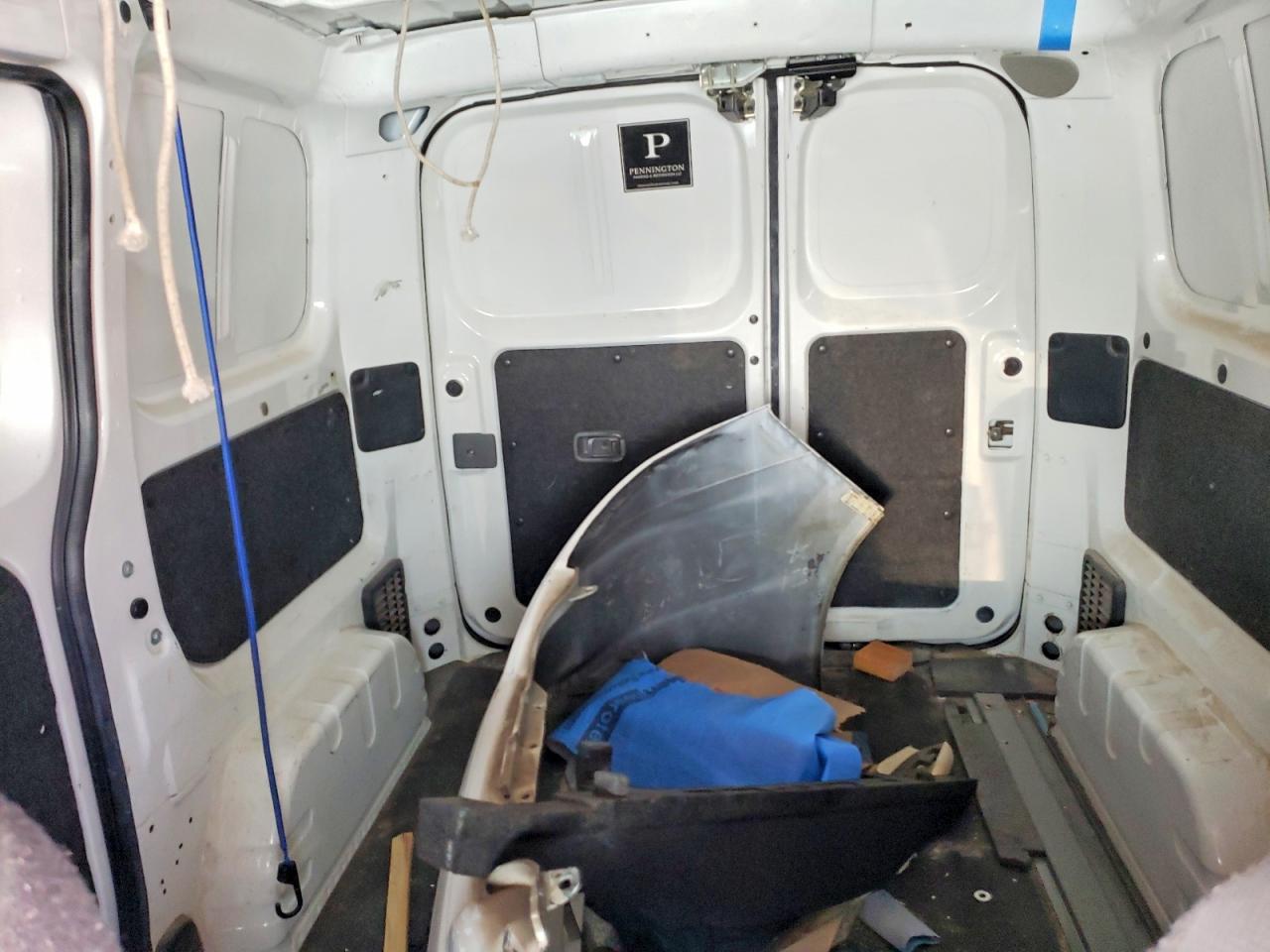 2015 Nissan Nv200 Sv Белый vin: 3N6CM0KN3FK705092