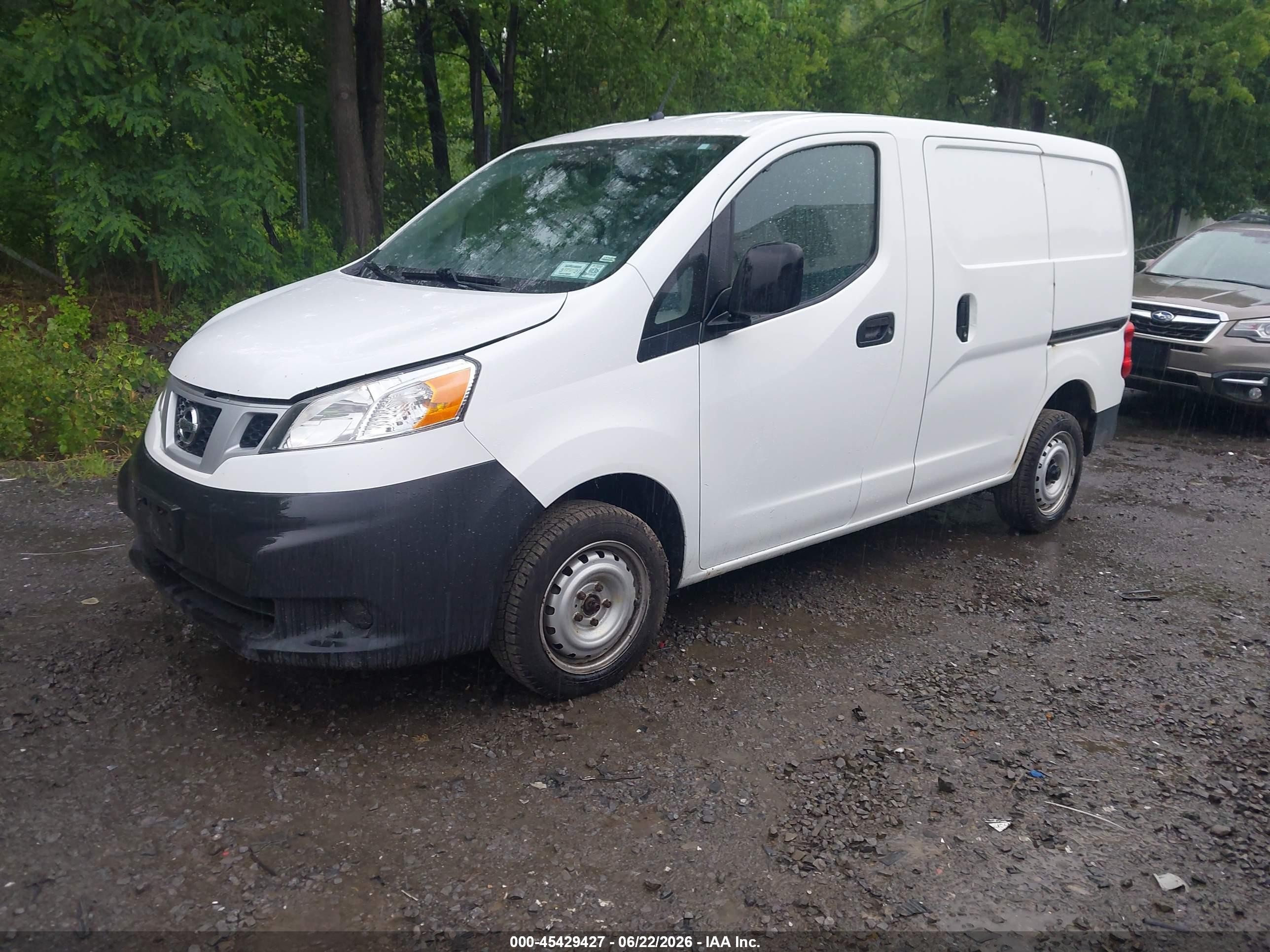 2015 Nissan Nv200 S Белый vin: 3N6CM0KN3FK734916