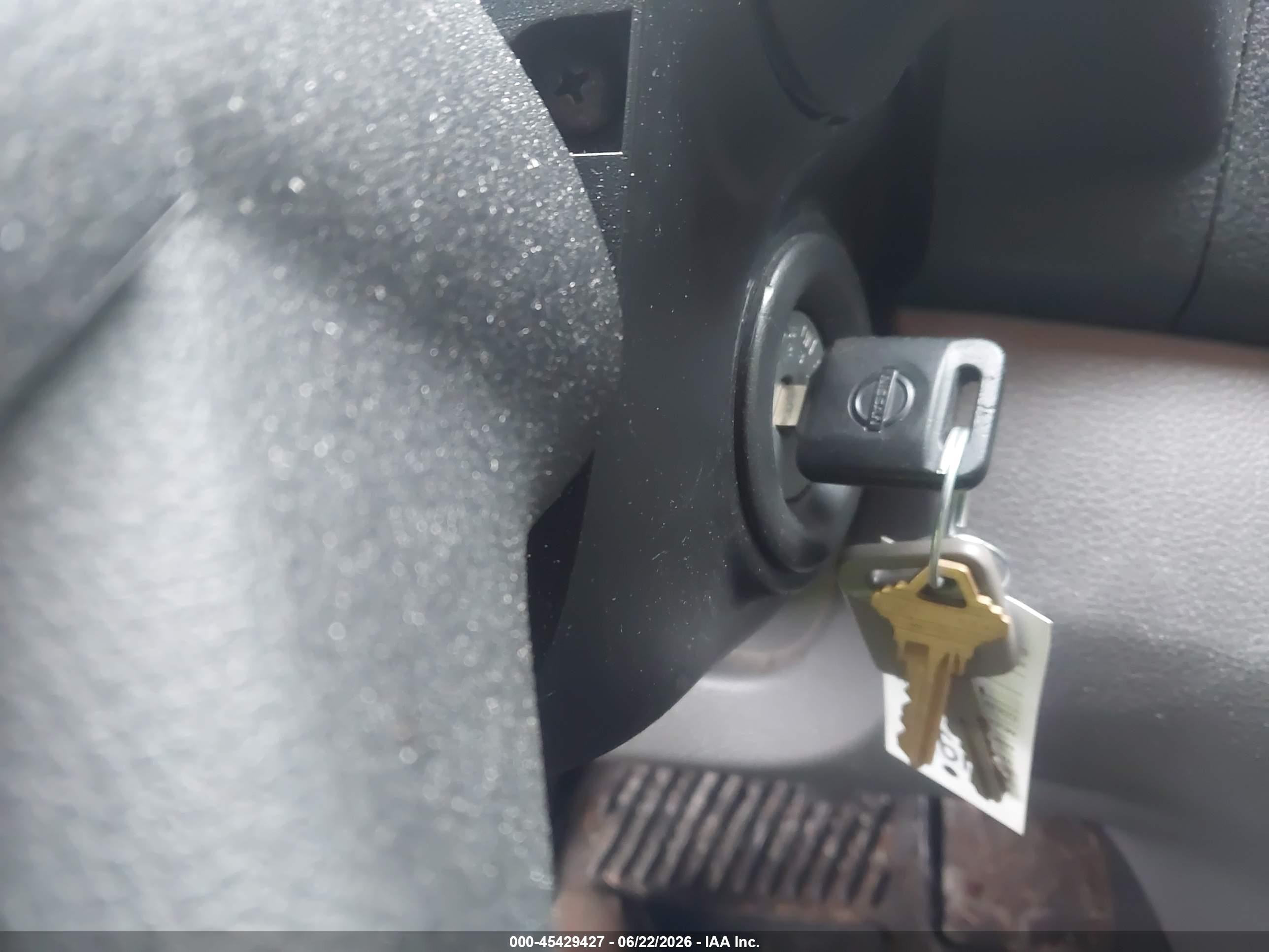 2015 Nissan Nv200 S Белый vin: 3N6CM0KN3FK734916