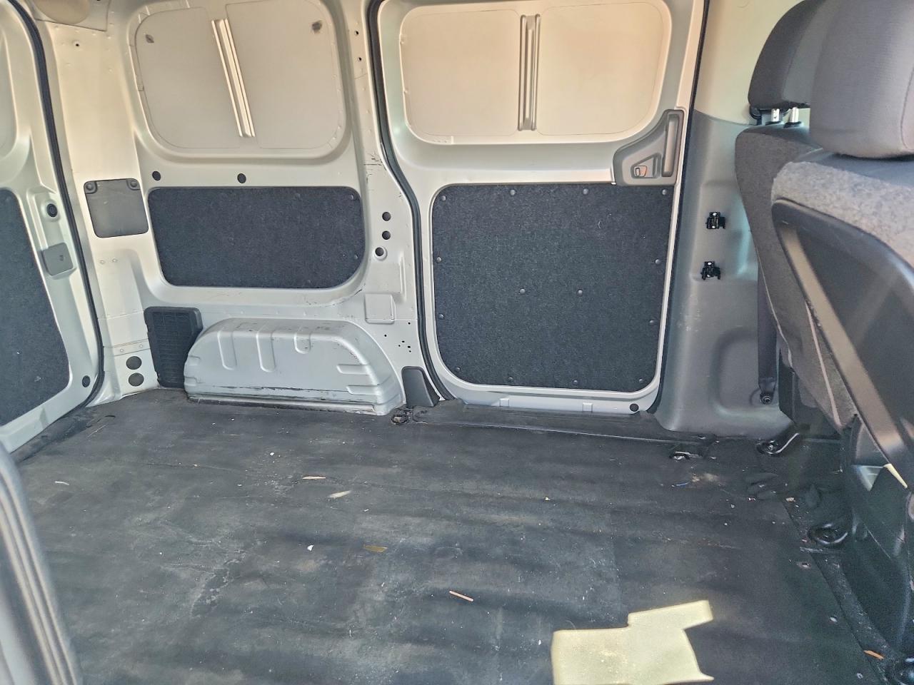 2013 Nissan Nv200 2.5s Silver vin: 3N6CM0KN4DK697565