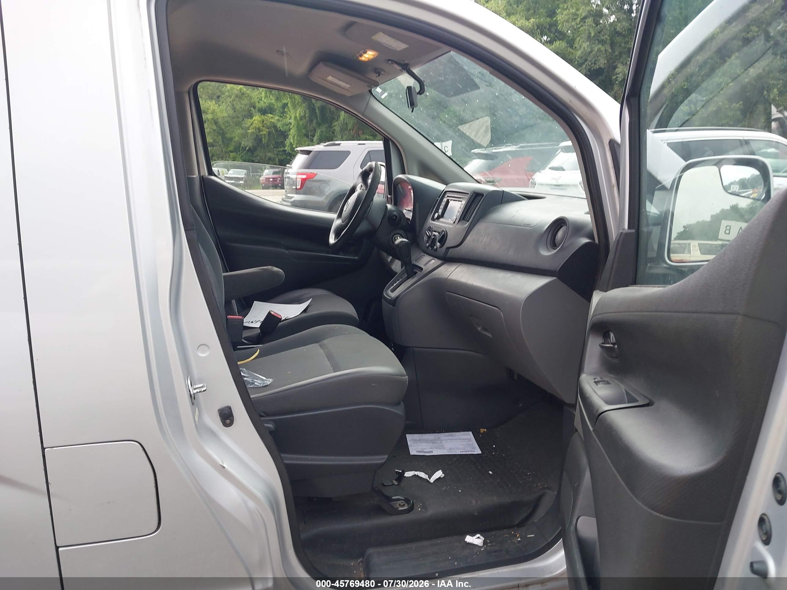 2015 Nissan Nv200 Sv Silver vin: 3N6CM0KN4FK697116
