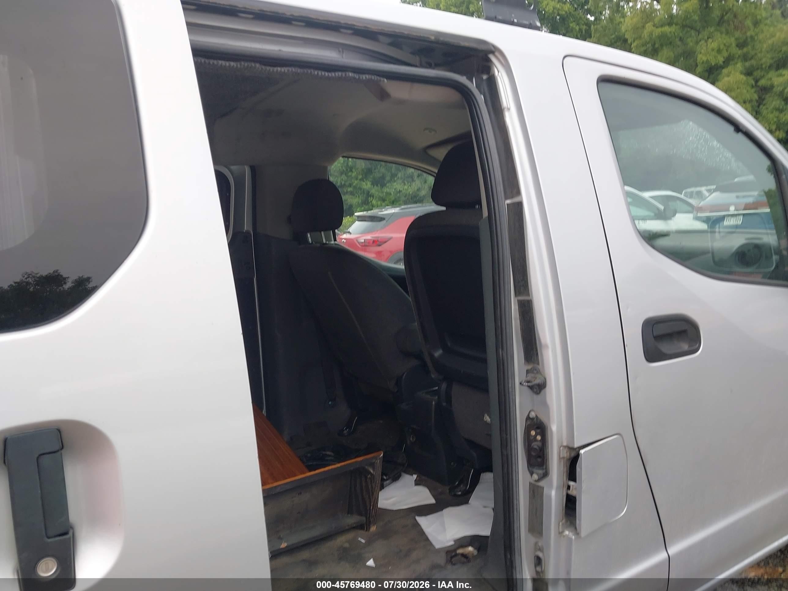 2015 Nissan Nv200 Sv Silver vin: 3N6CM0KN4FK697116