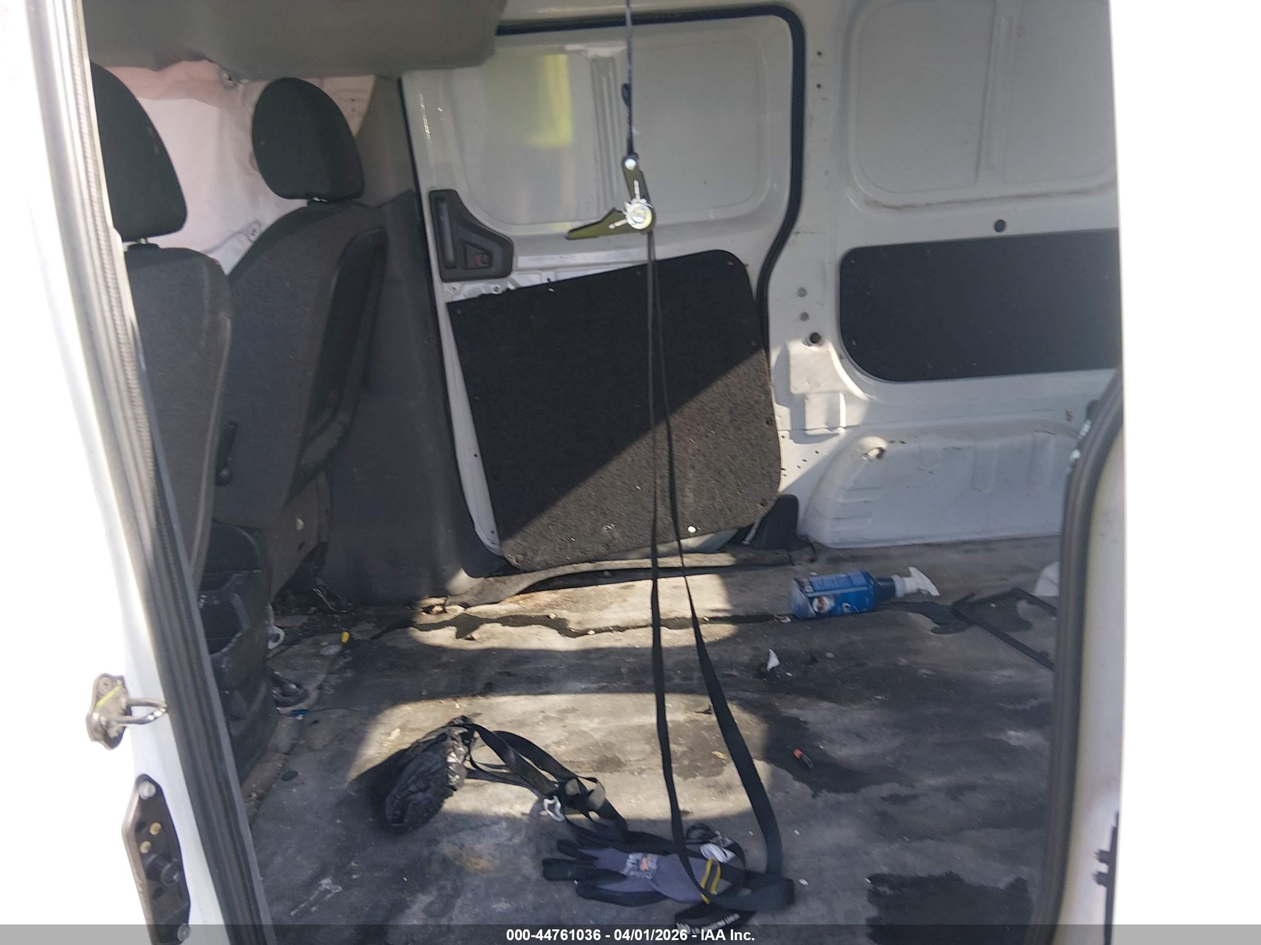 2015 Nissan Nv200 Sv White vin: 3N6CM0KN4FK703397