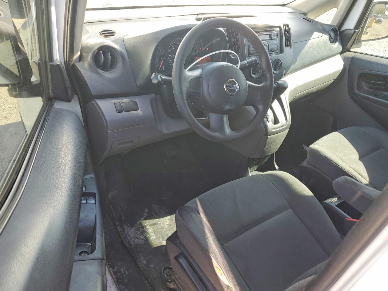 2015 Nissan Nv200 S White vin: 3N6CM0KN4FK706185