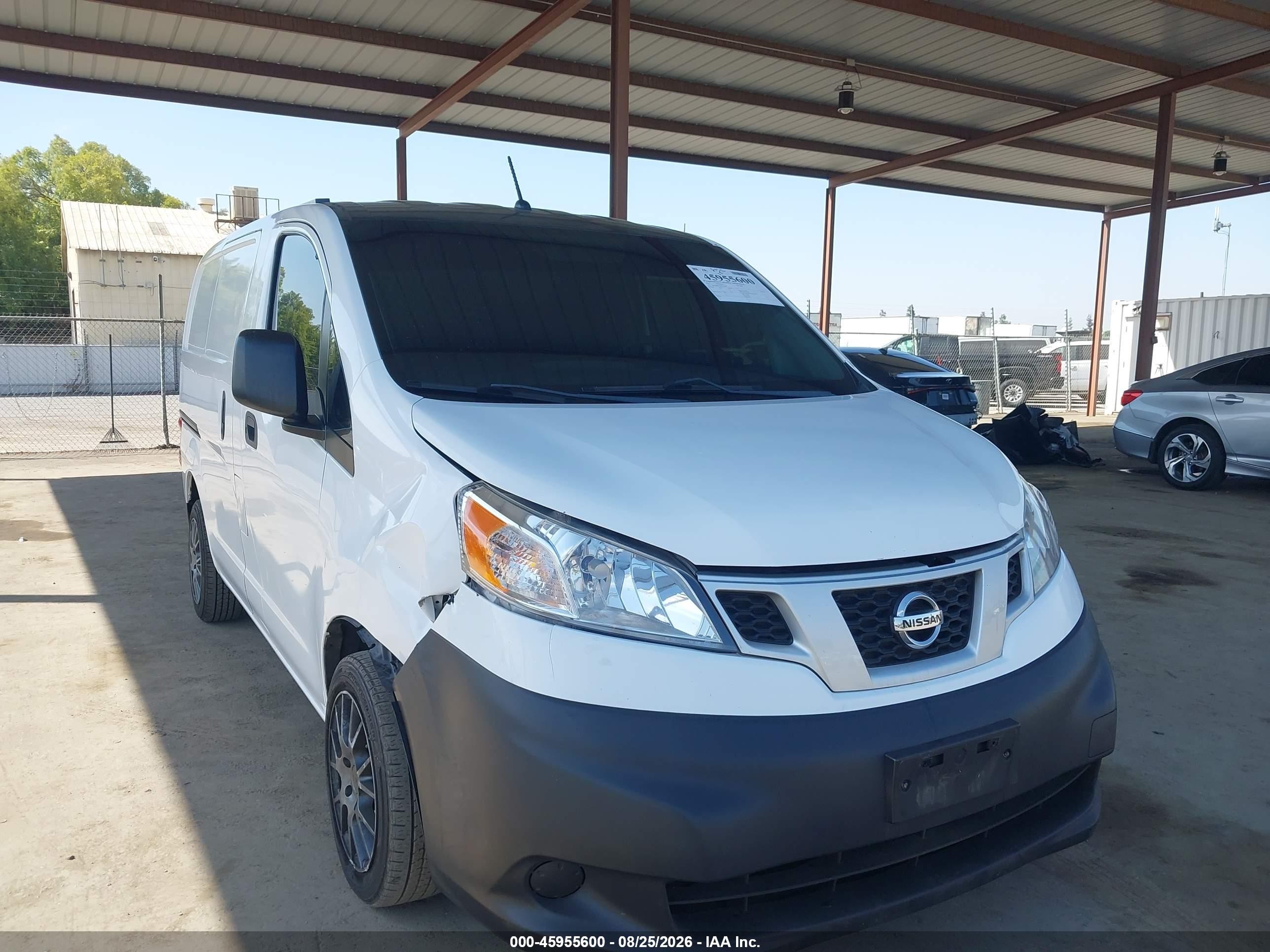 2015 Nissan Nv200 2.5s/2.5sv White vin: 3N6CM0KN4FK733306