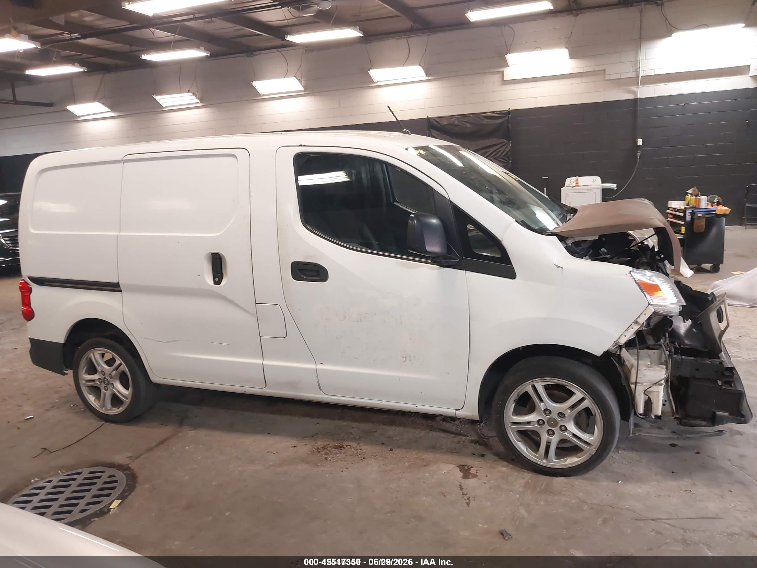 2013 Nissan Nv200 Sv Белый vin: 3N6CM0KN5DK692956