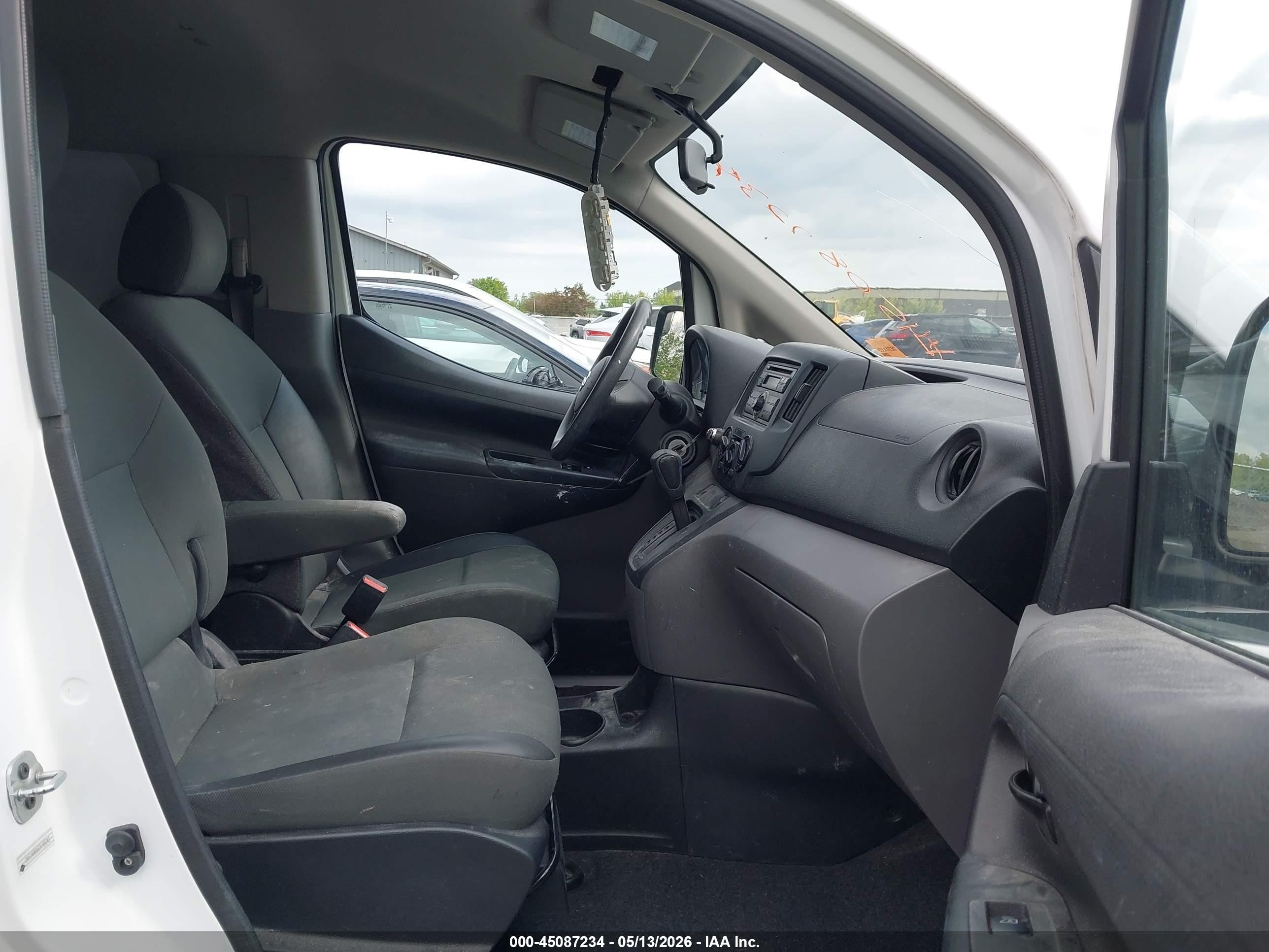 2013 Nissan Nv200 S White vin: 3N6CM0KN5DK695243