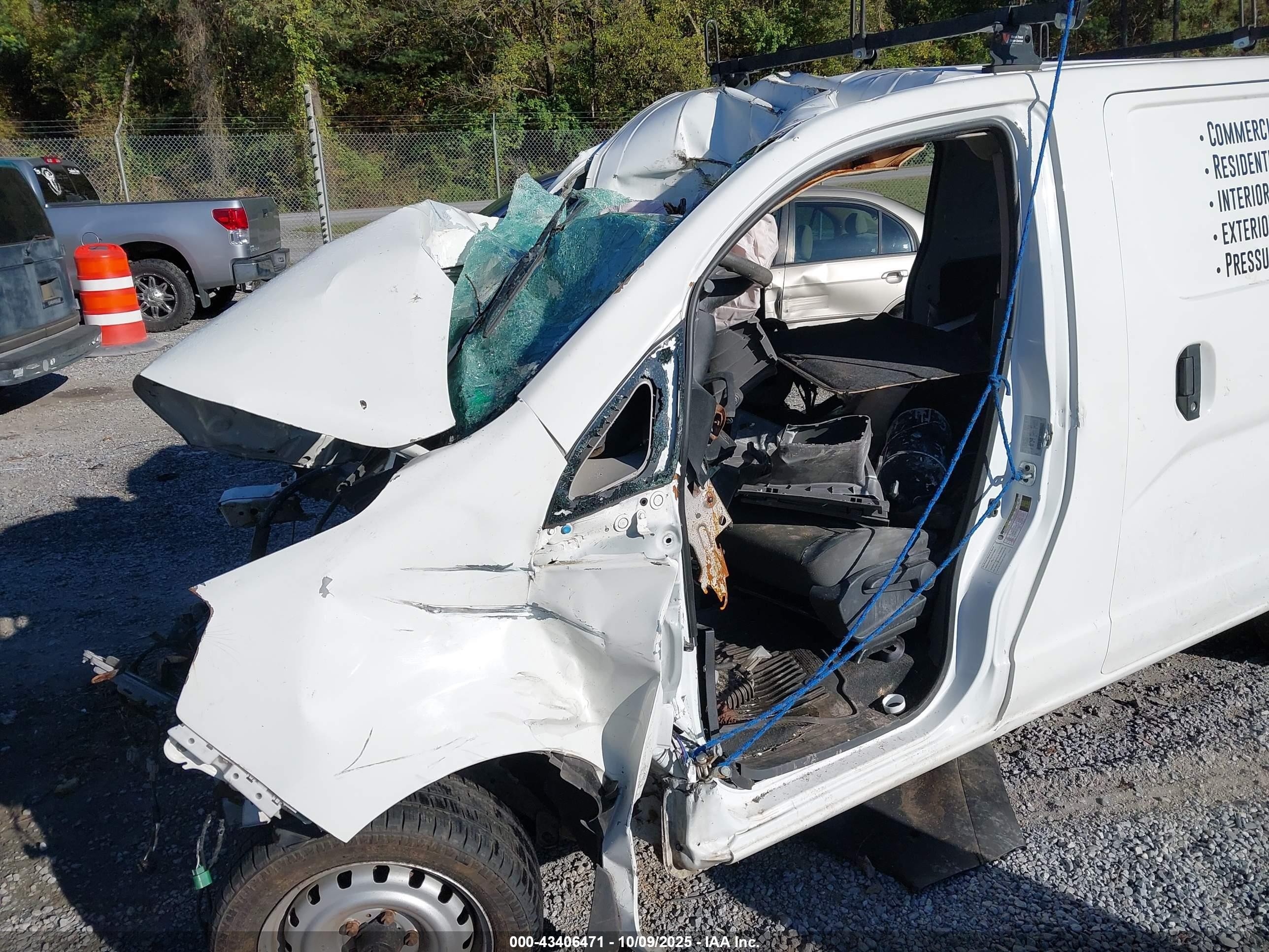 2014 Nissan Nv200 S/sv White vin: 3N6CM0KN5EK696684