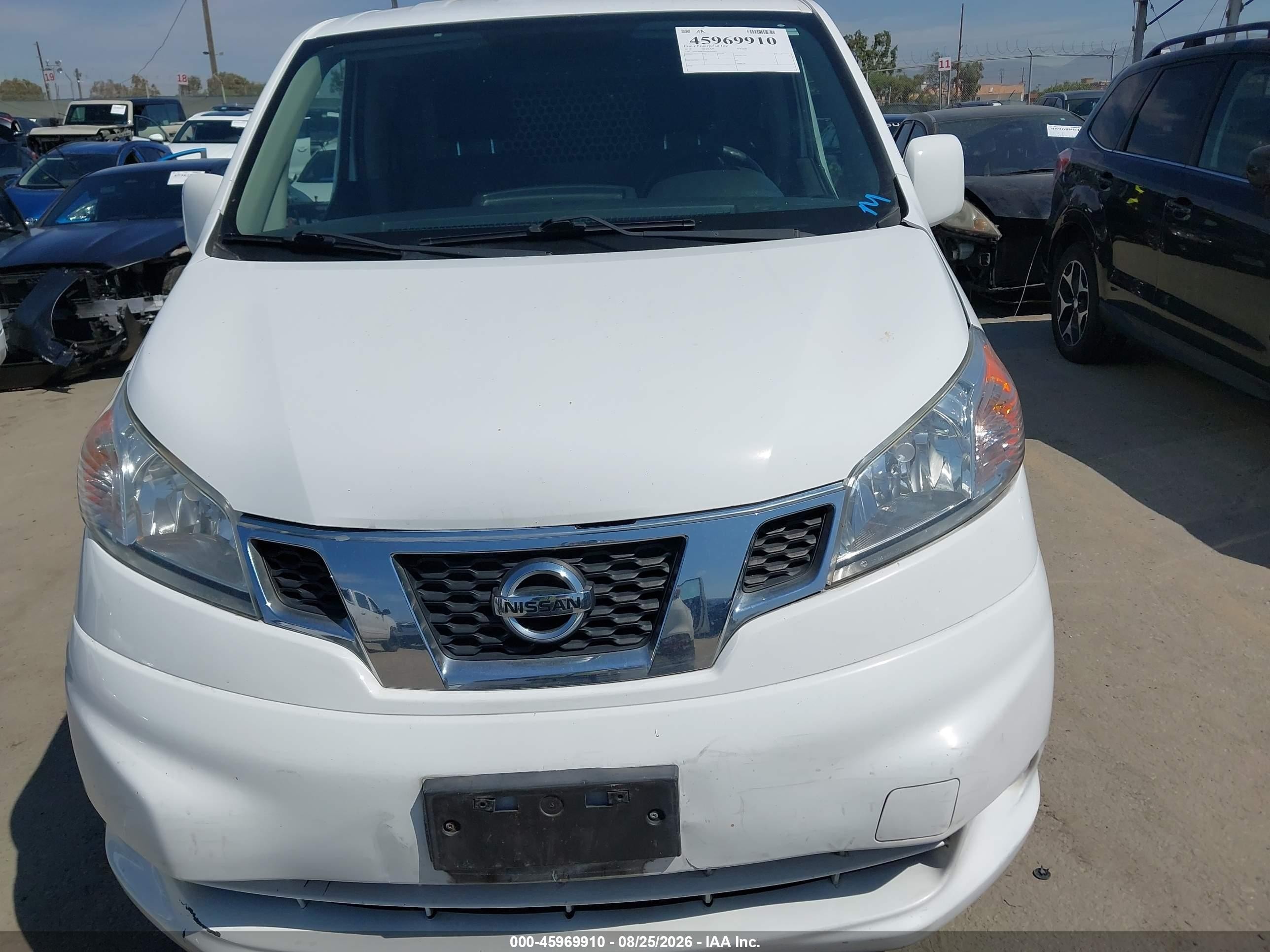 2015 Nissan Nv200 Sv White vin: 3N6CM0KN5FK698601