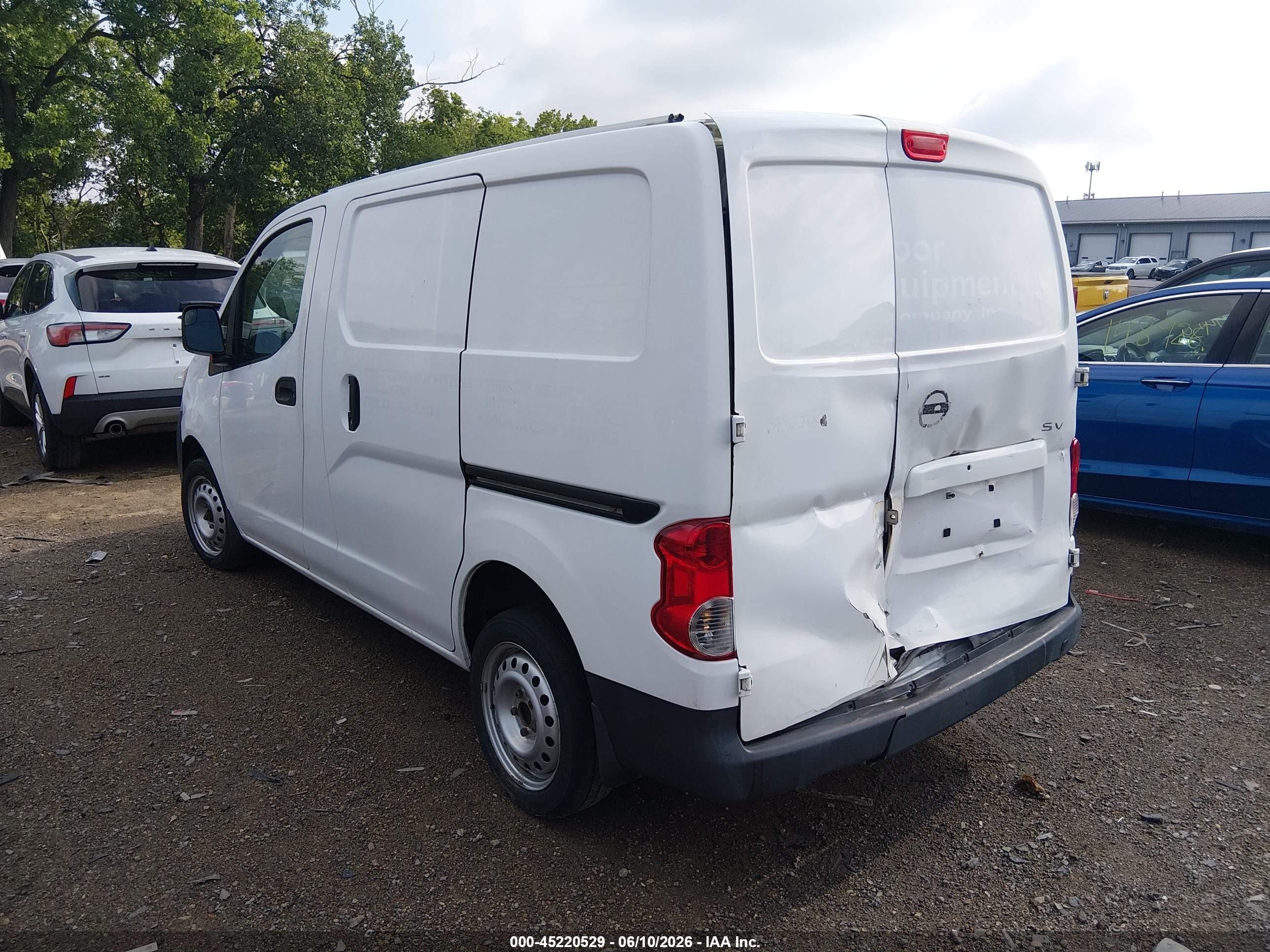 2015 Nissan Nv200 S/sv White vin: 3N6CM0KN5FK707250