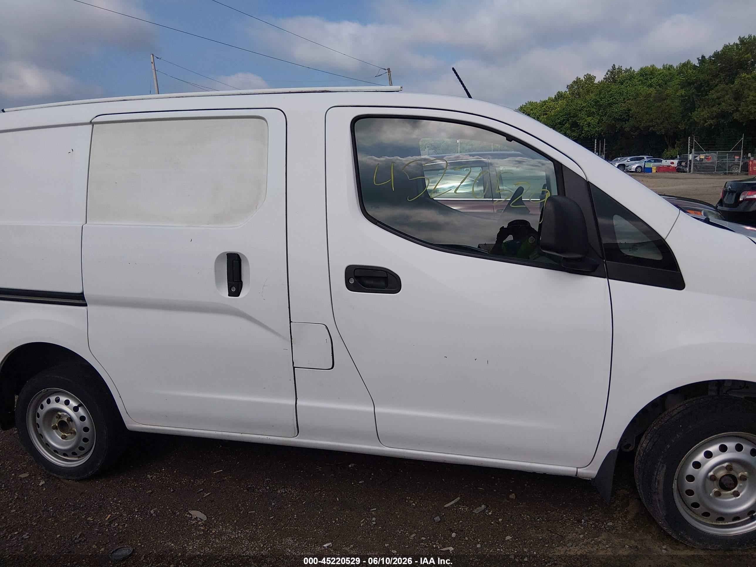 2015 Nissan Nv200 S/sv White vin: 3N6CM0KN5FK707250