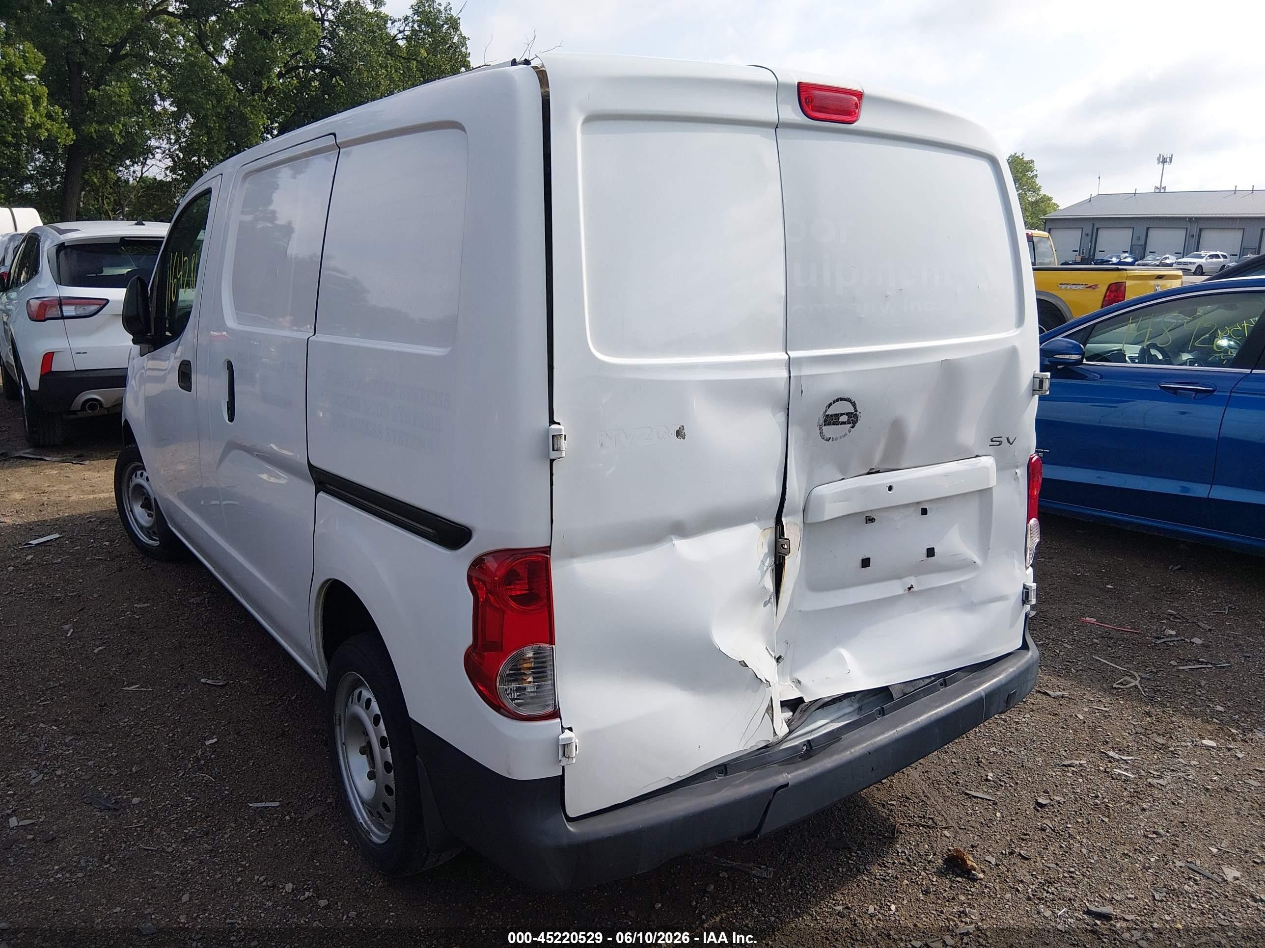 2015 Nissan Nv200 S/sv White vin: 3N6CM0KN5FK707250
