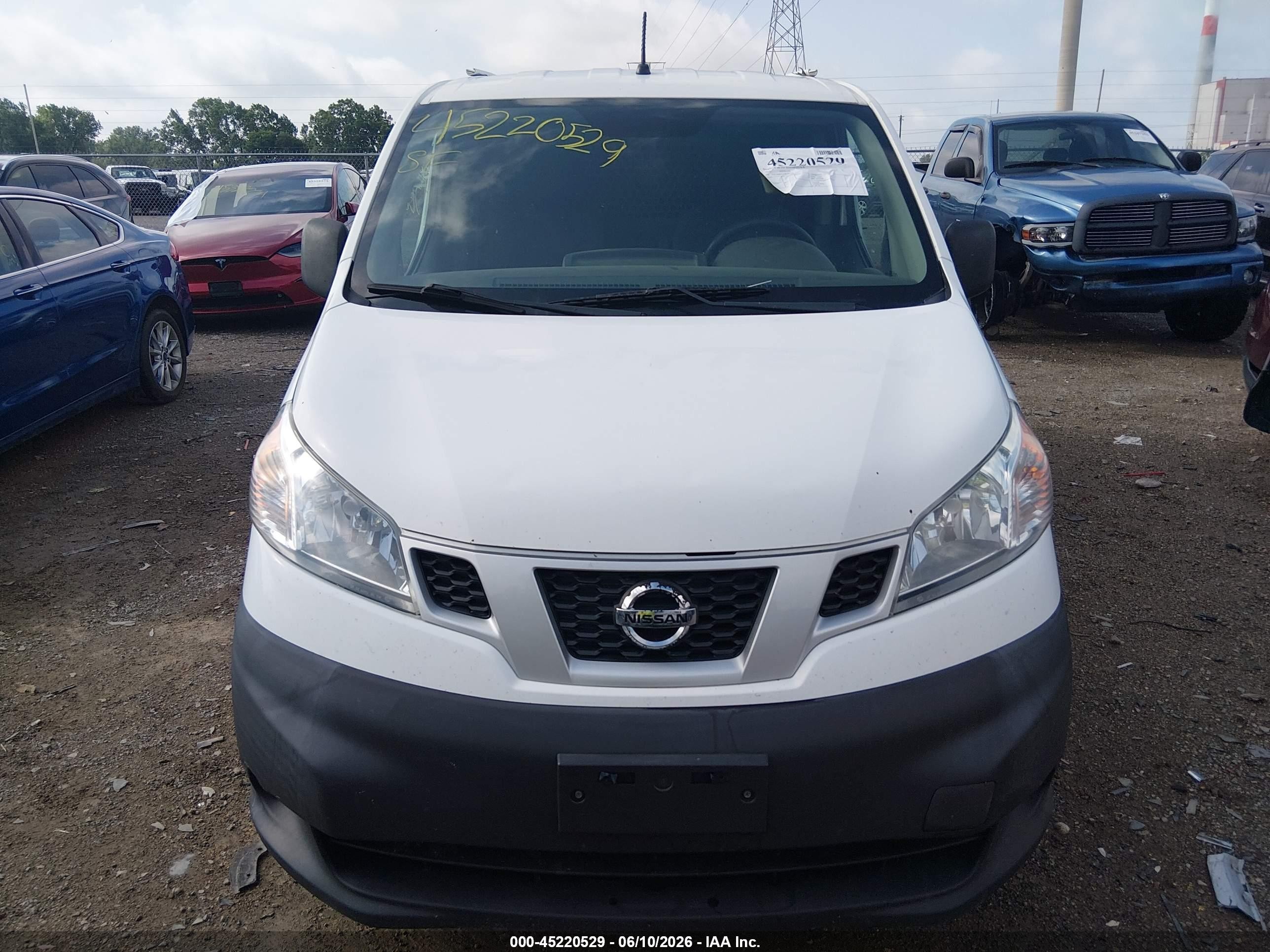 2015 Nissan Nv200 S/sv White vin: 3N6CM0KN5FK707250