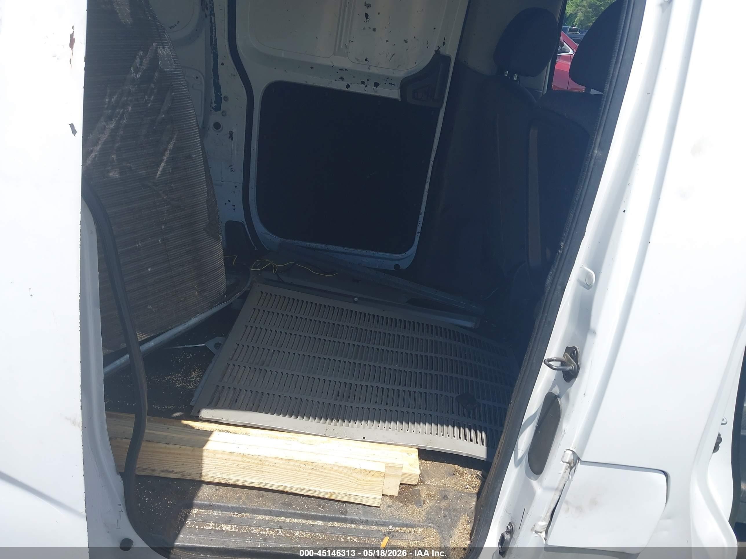 2015 Nissan Nv200 S White vin: 3N6CM0KN5FK707975
