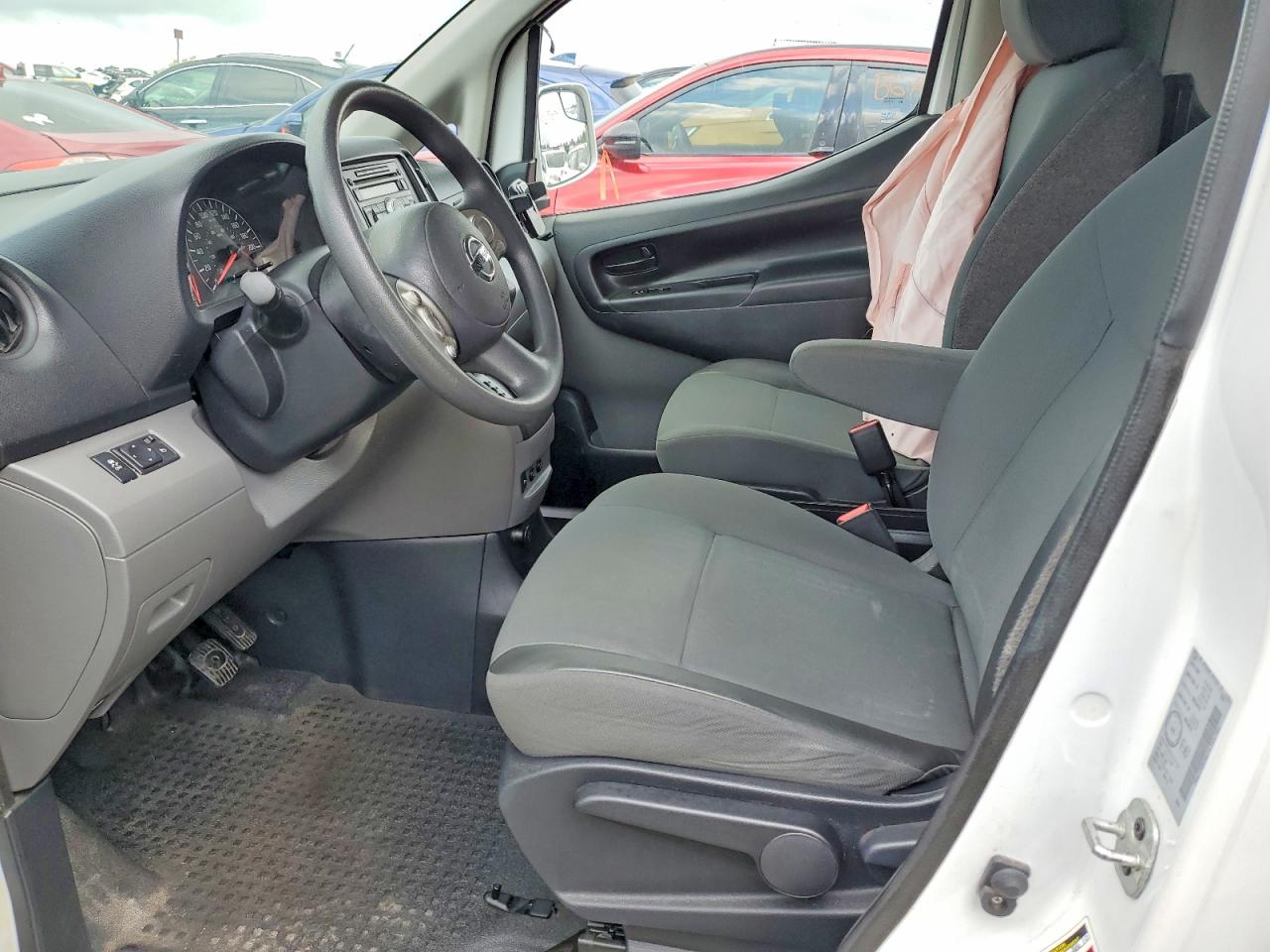 2015 Nissan Nv200 S Белый vin: 3N6CM0KN6FK701781