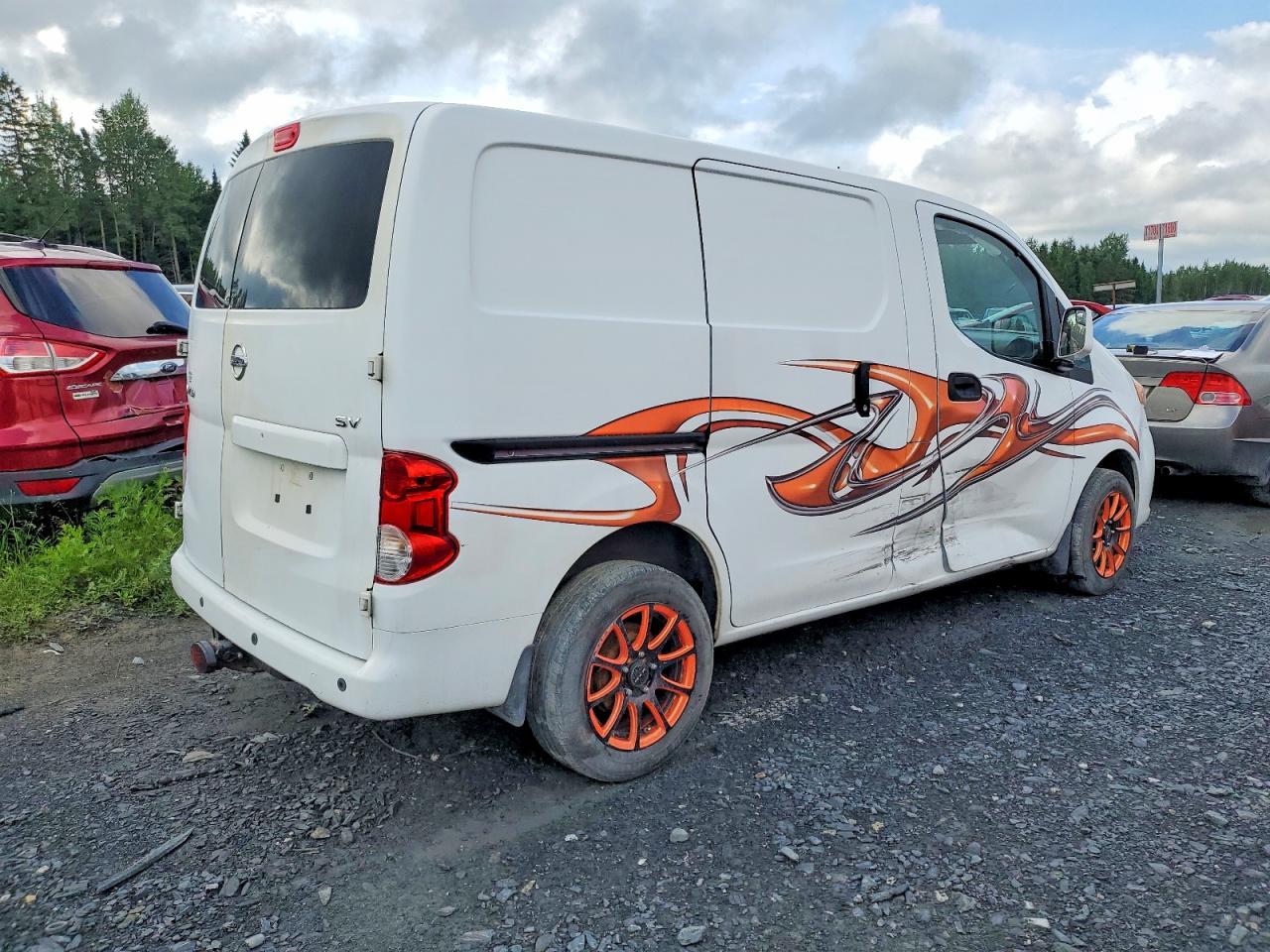 2015 Nissan Nv200 S Белый vin: 3N6CM0KN6FK701781