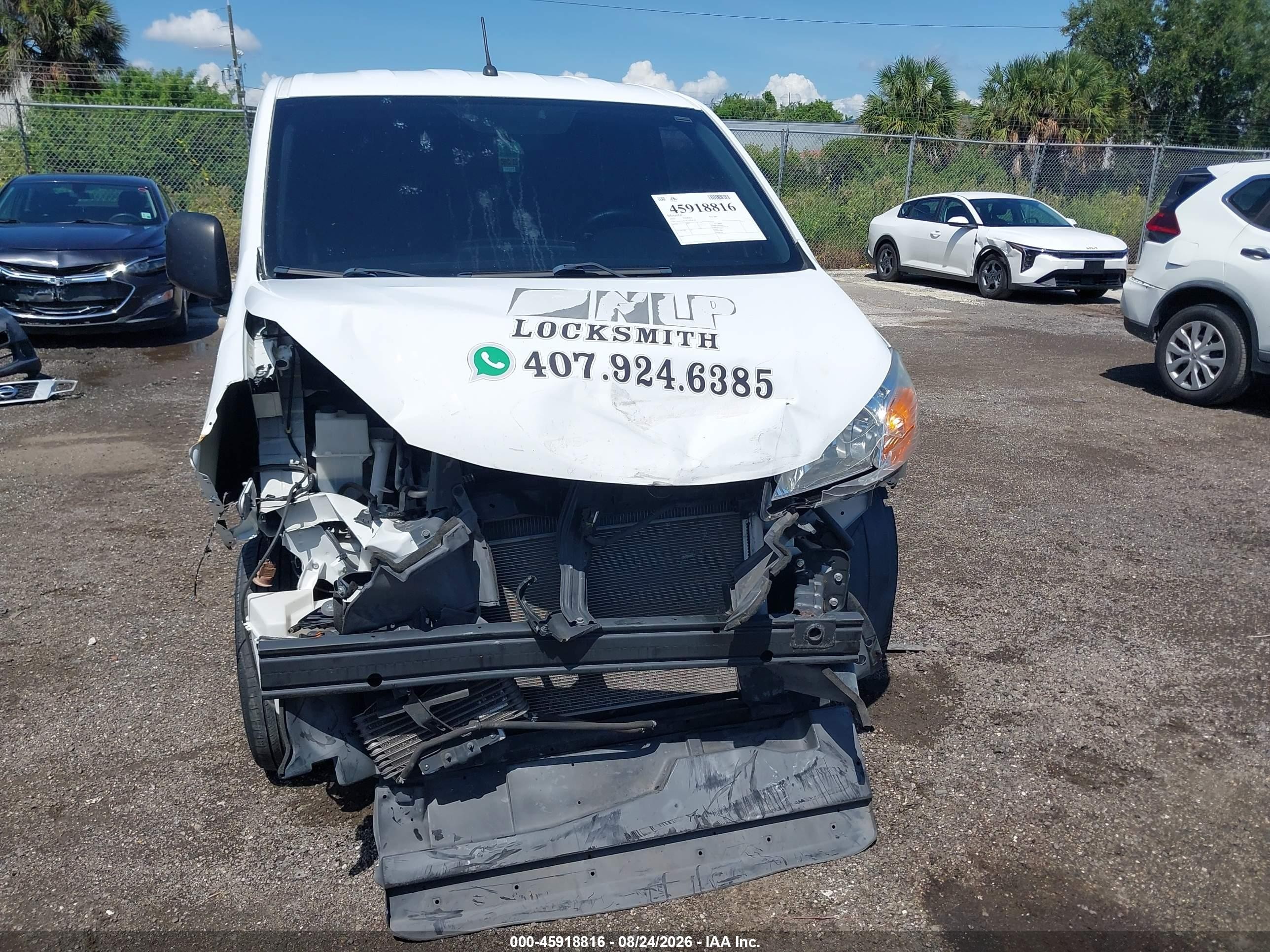 2015 Nissan Nv200 S Белый vin: 3N6CM0KN6FK734179