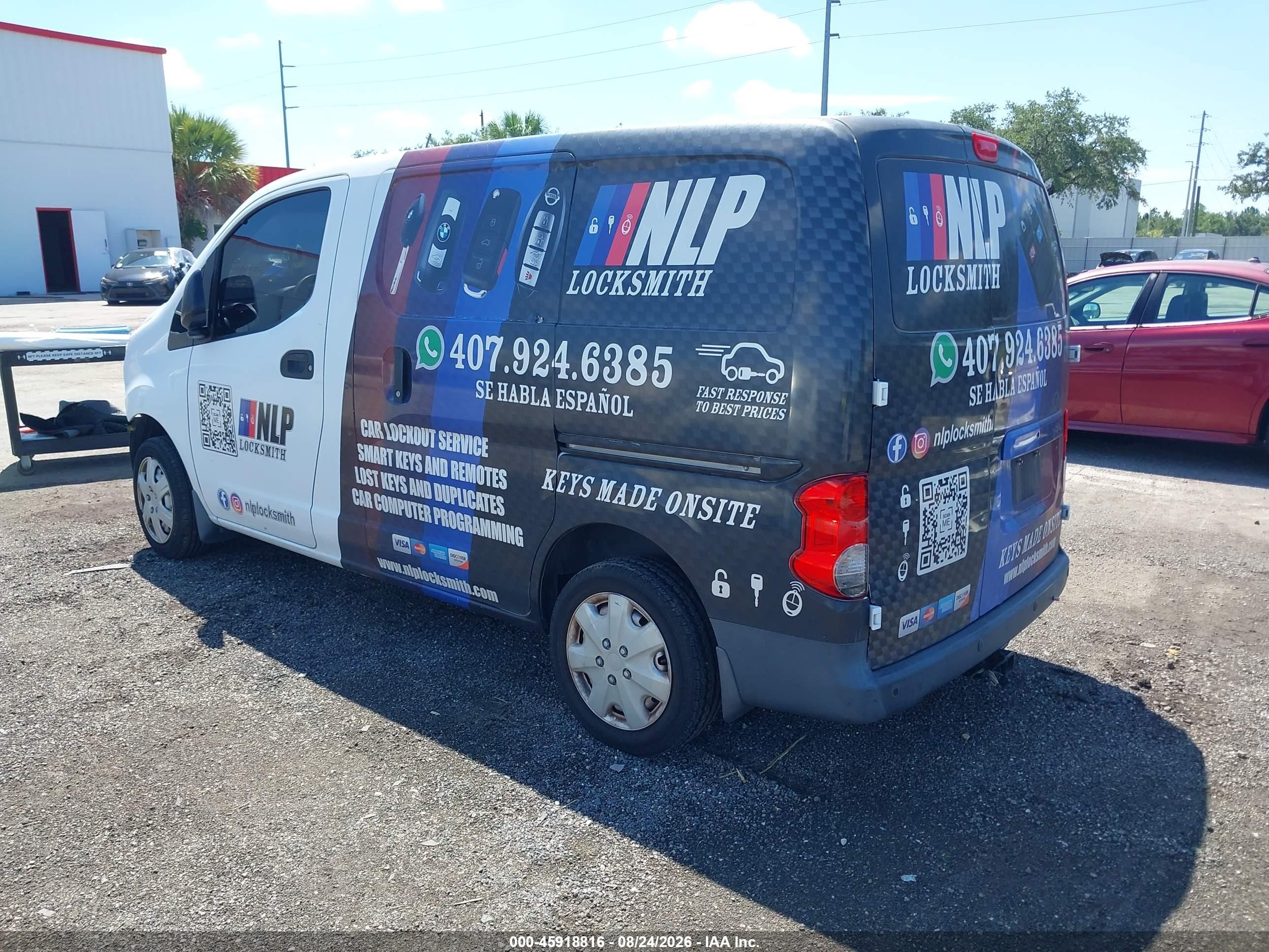 2015 Nissan Nv200 S Белый vin: 3N6CM0KN6FK734179