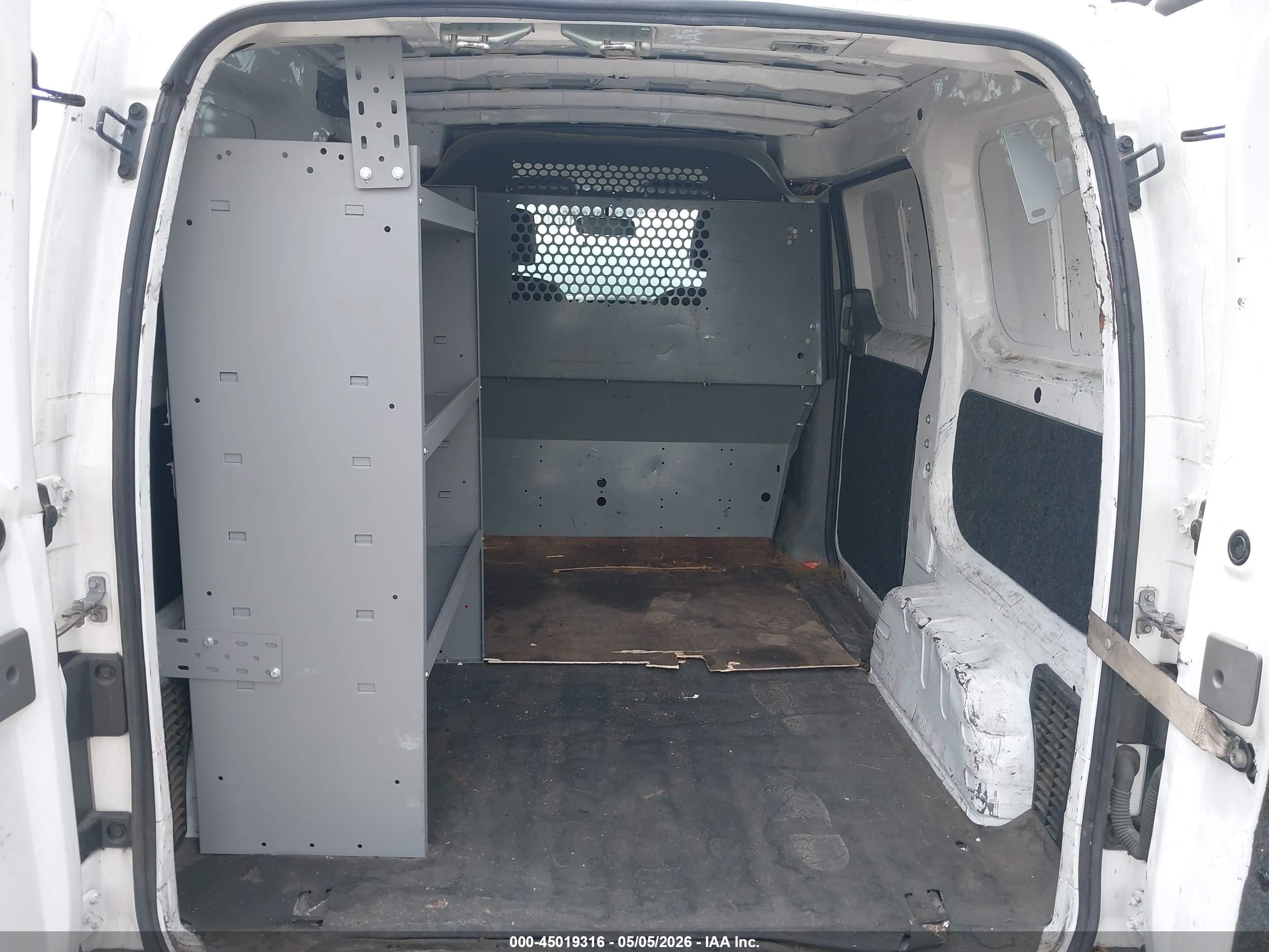 2015 Nissan Nv200 S/sv Белый vin: 3N6CM0KN6FK735087