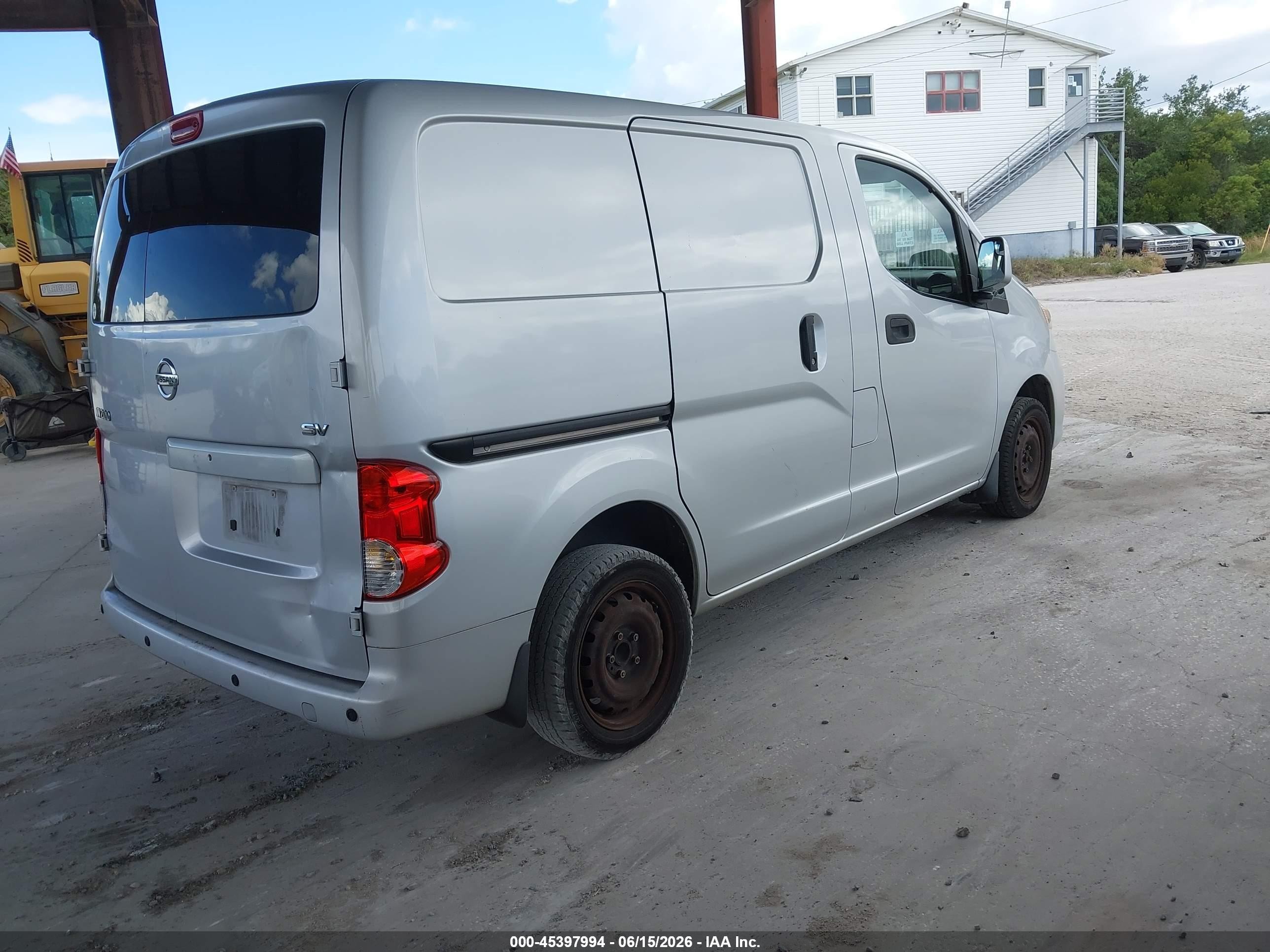 2014 Nissan Nv200 Sv Silver vin: 3N6CM0KN7EK699408