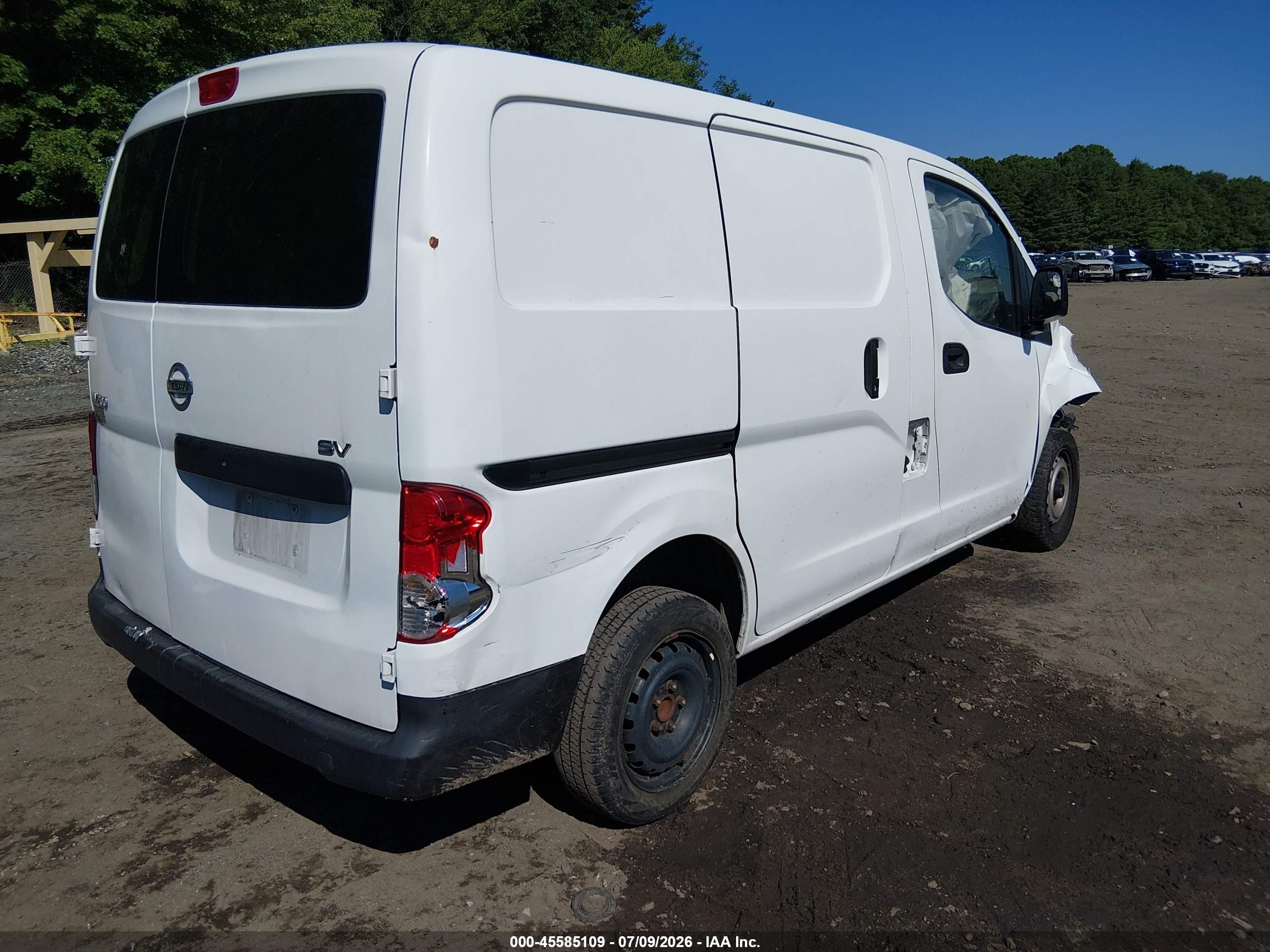 2015 Nissan Nv200 Sv White vin: 3N6CM0KN7FK694890