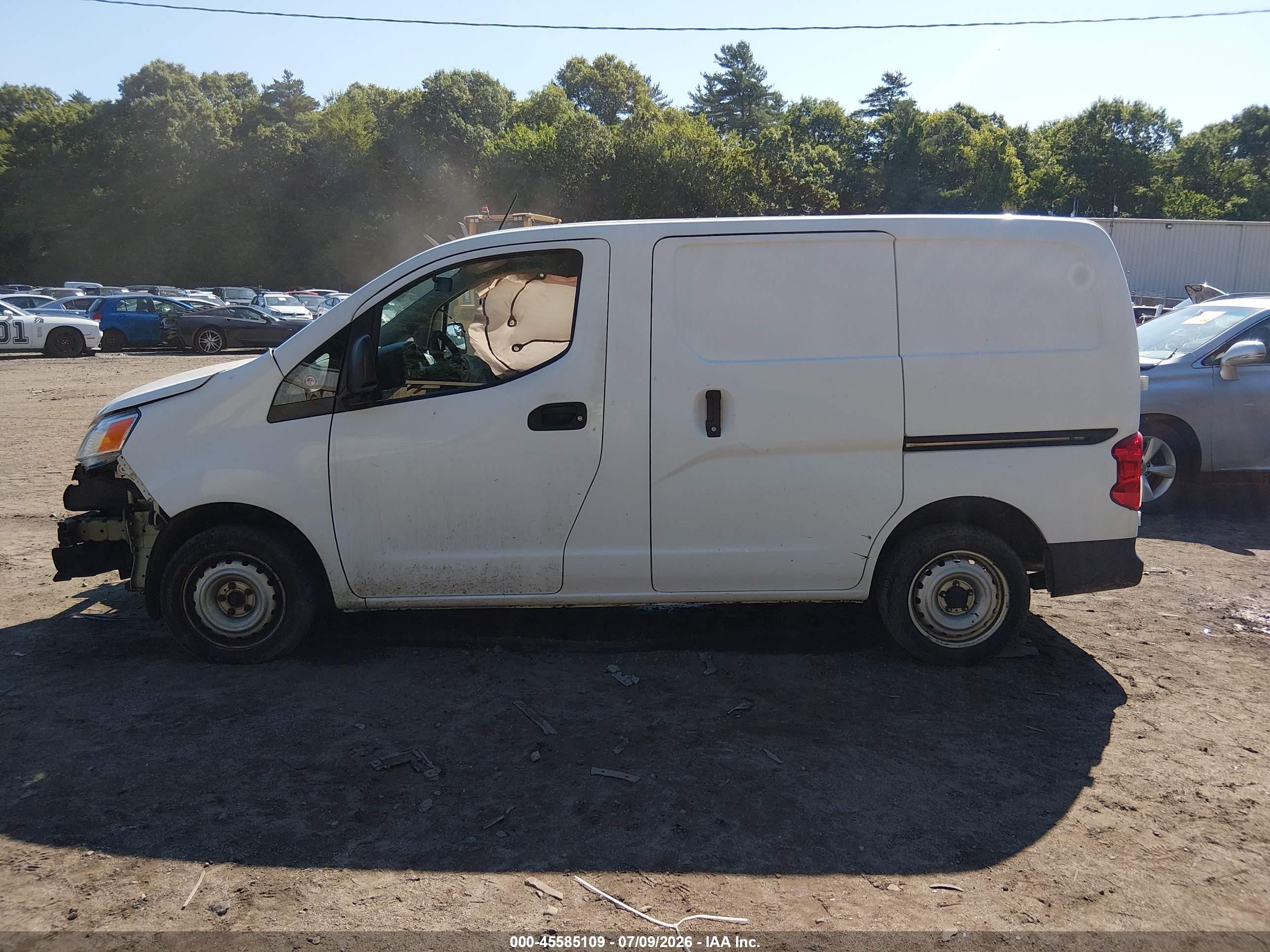 2015 Nissan Nv200 Sv White vin: 3N6CM0KN7FK694890