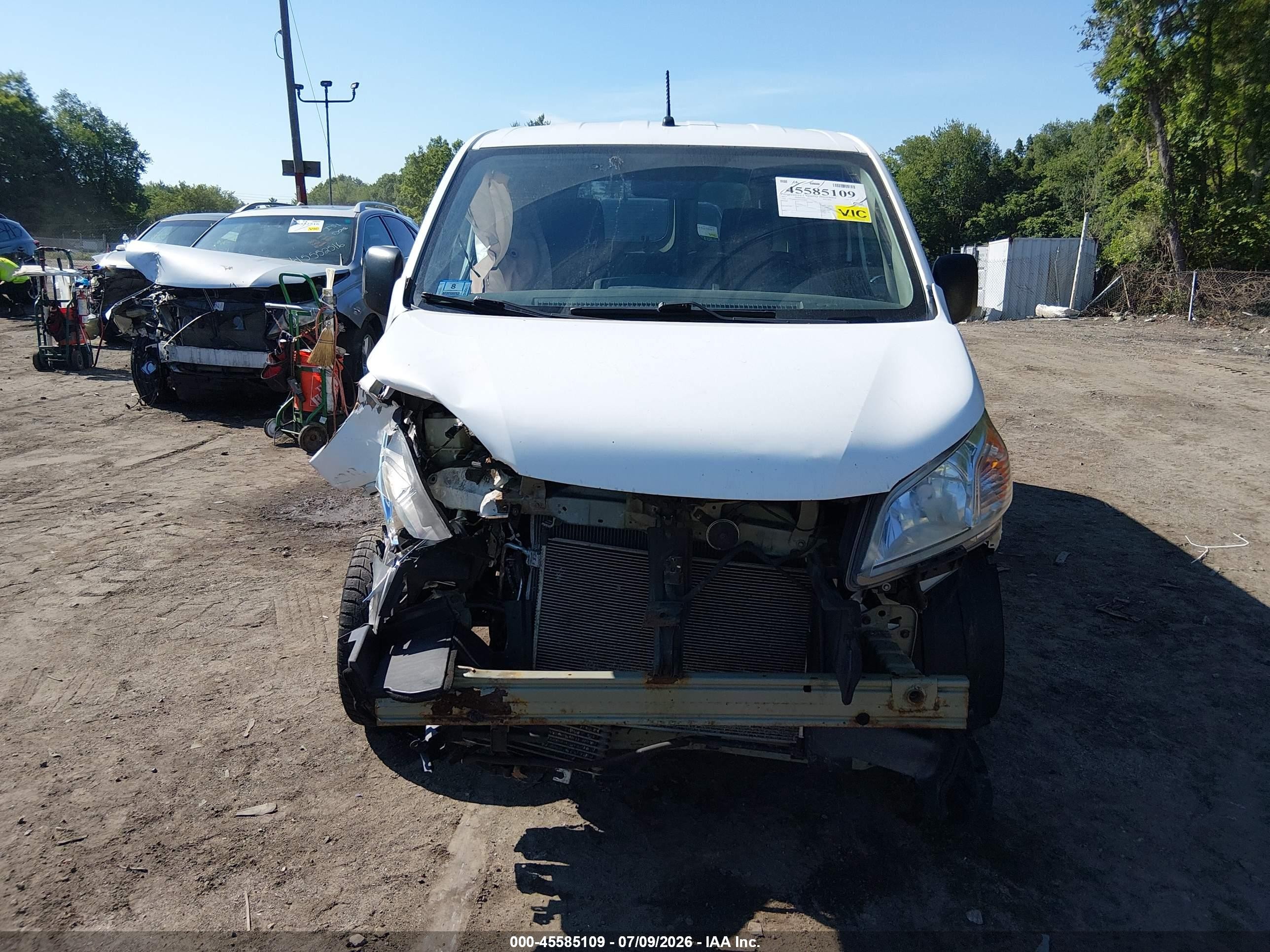 2015 Nissan Nv200 Sv White vin: 3N6CM0KN7FK694890
