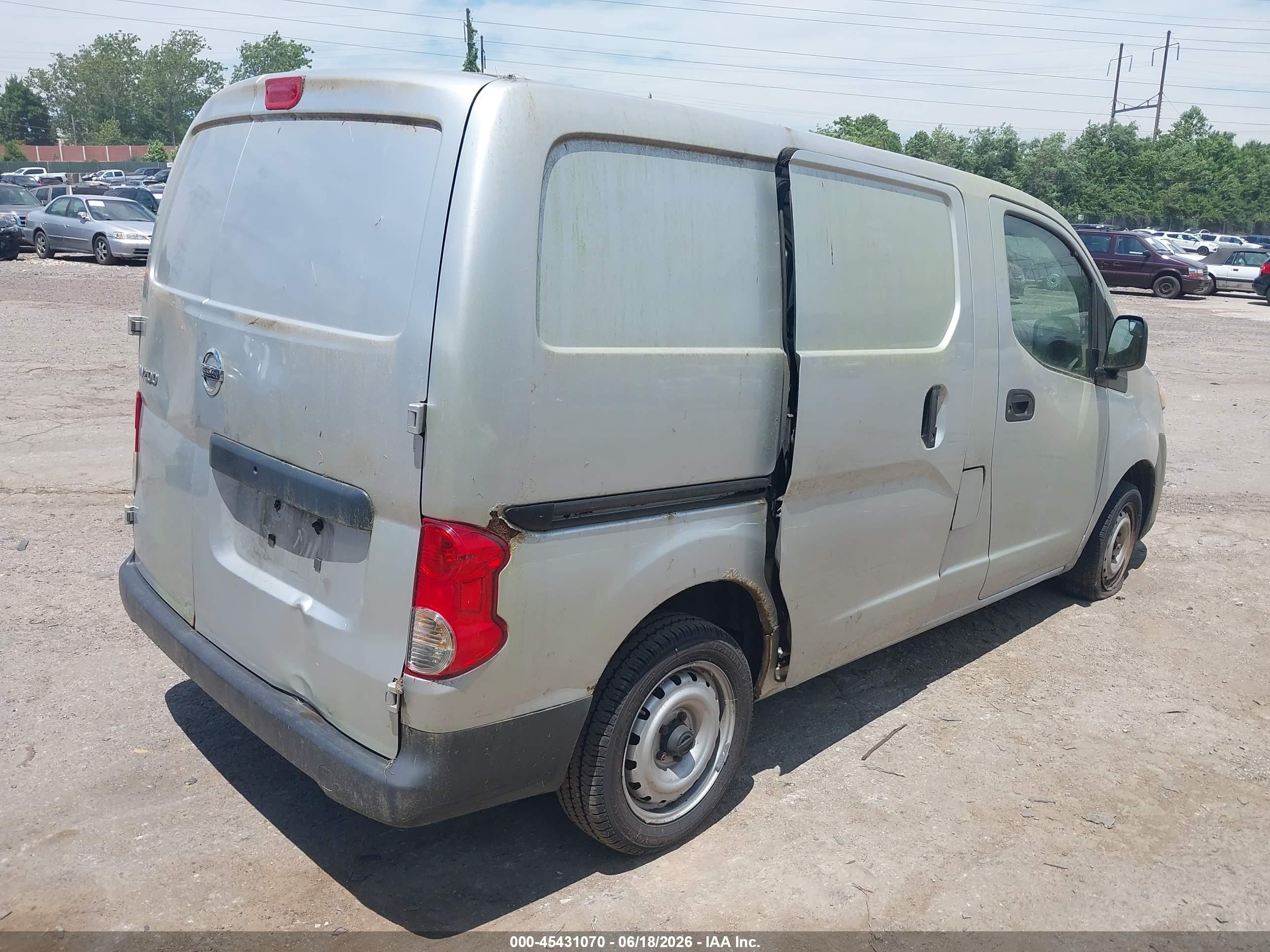 2015 Nissan Nv200 S Серебряный vin: 3N6CM0KN7FK697787