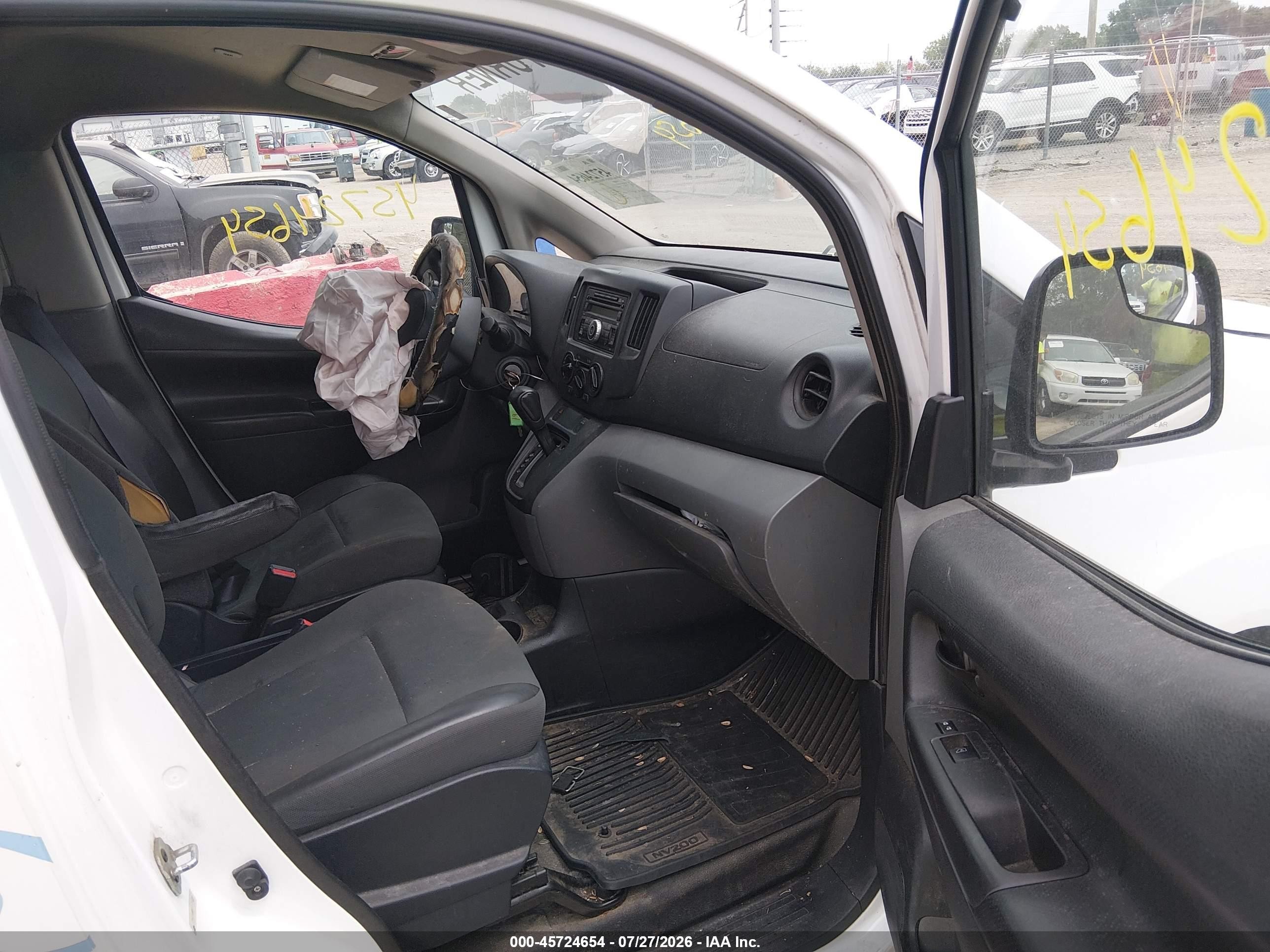 2015 Nissan Nv200 Sv White vin: 3N6CM0KN7FK701823