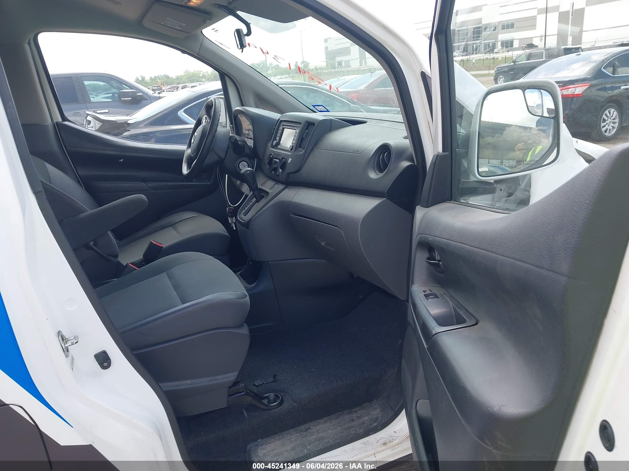 2014 Nissan Nv200 Sv White vin: 3N6CM0KN8EK697389