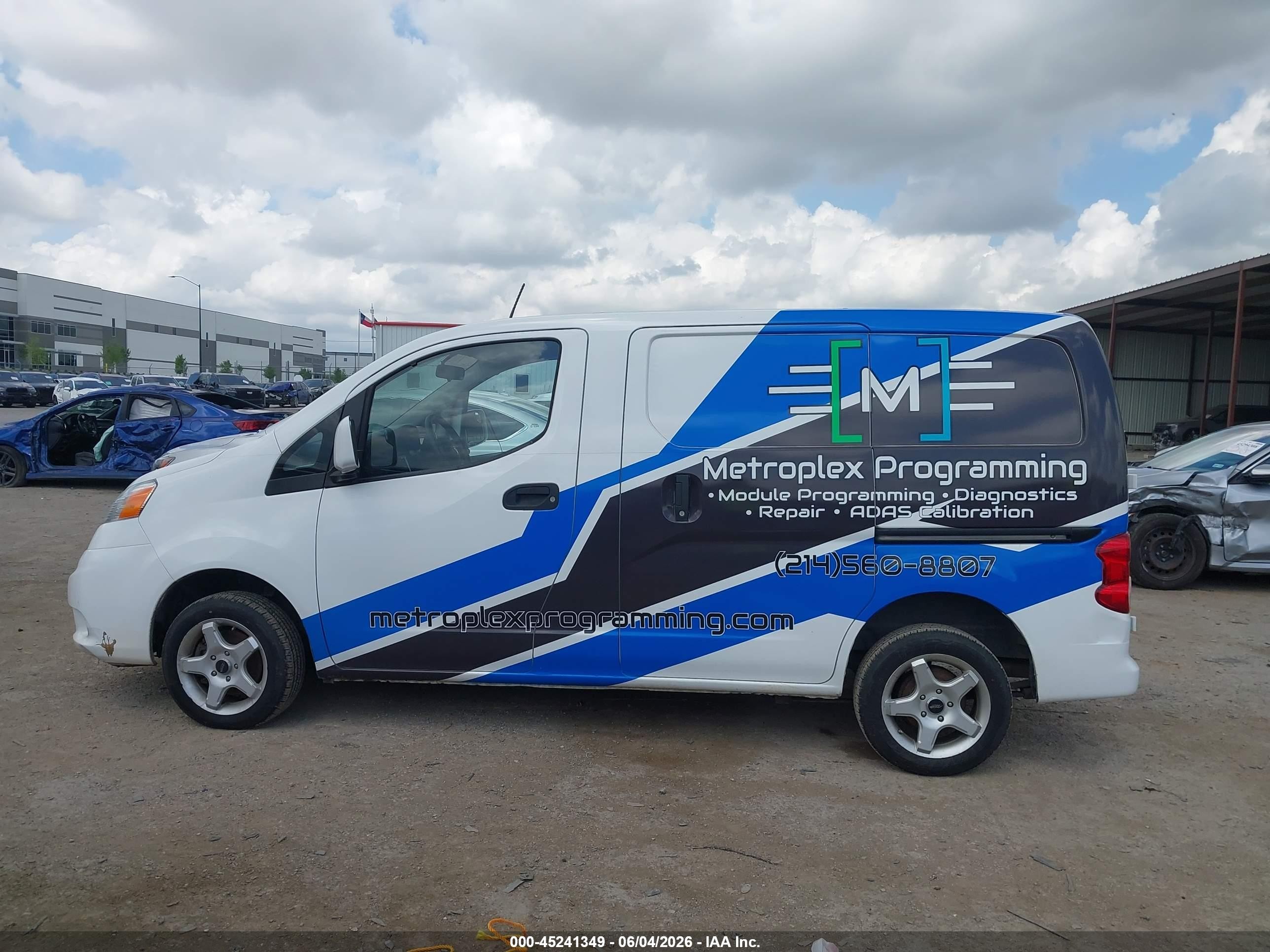 2014 Nissan Nv200 Sv White vin: 3N6CM0KN8EK697389
