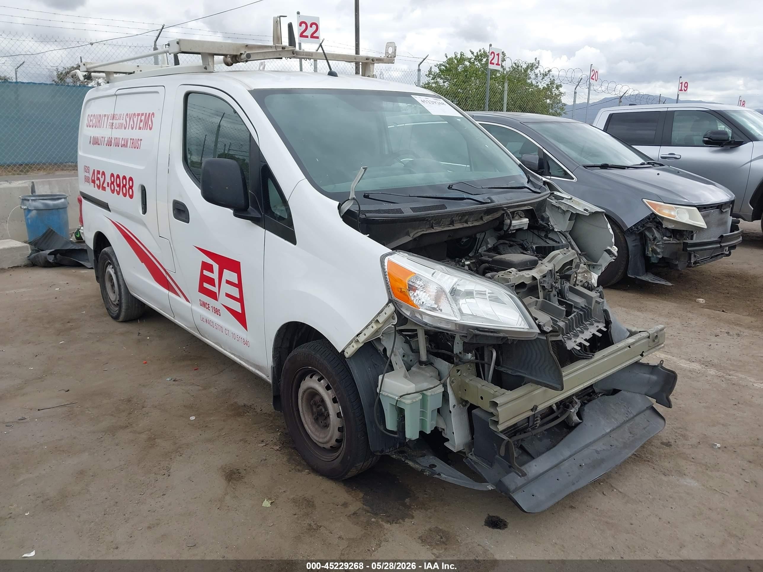 2015 Nissan Nv200 S Белый vin: 3N6CM0KN8FK705847