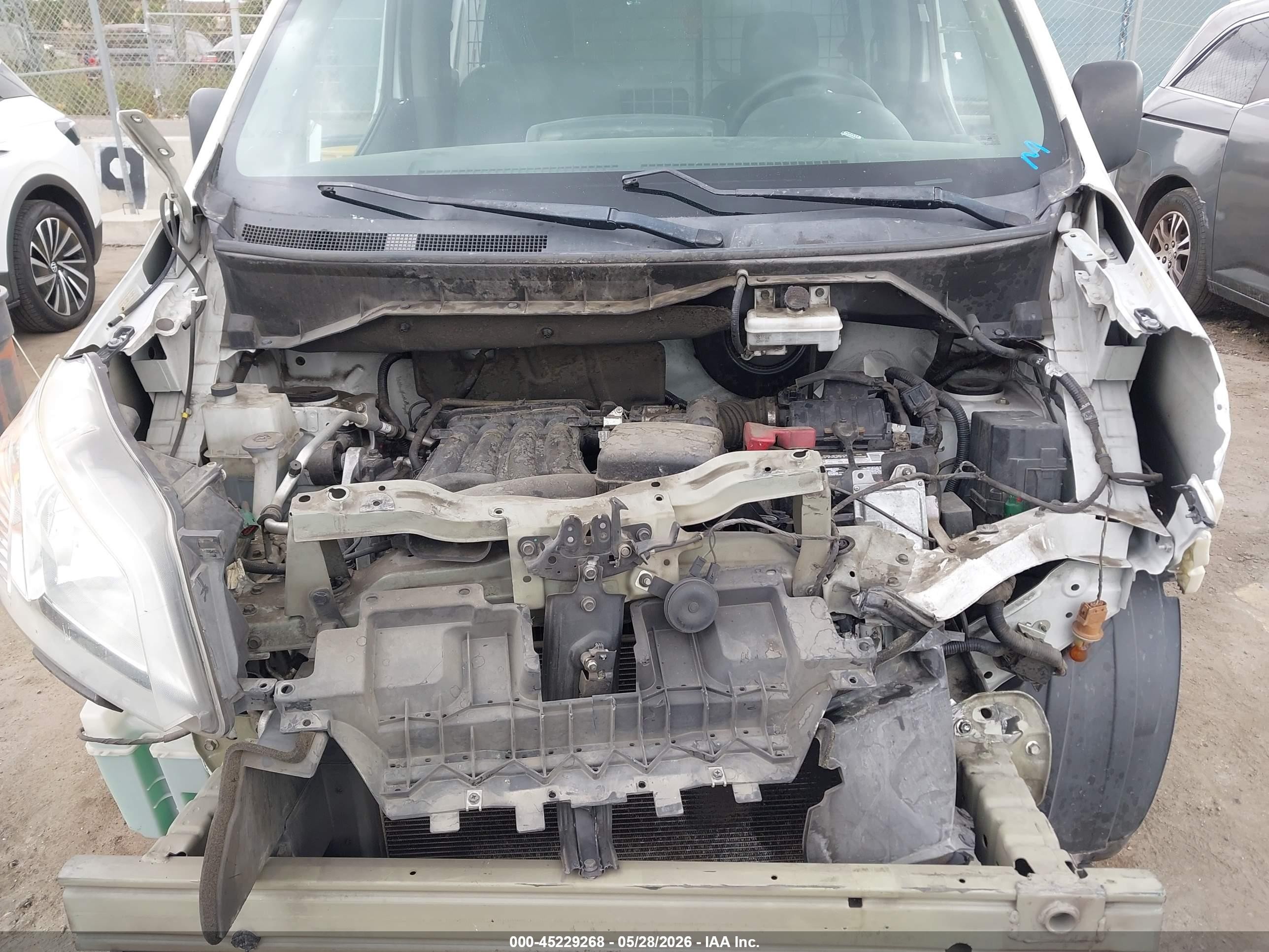 2015 Nissan Nv200 S Белый vin: 3N6CM0KN8FK705847