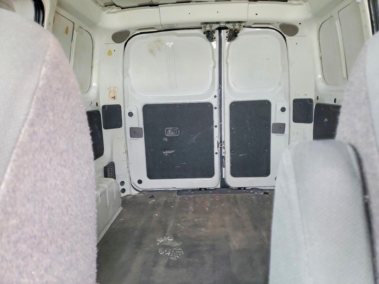 2015 Nissan Nv200 S White vin: 3N6CM0KN8FK712944