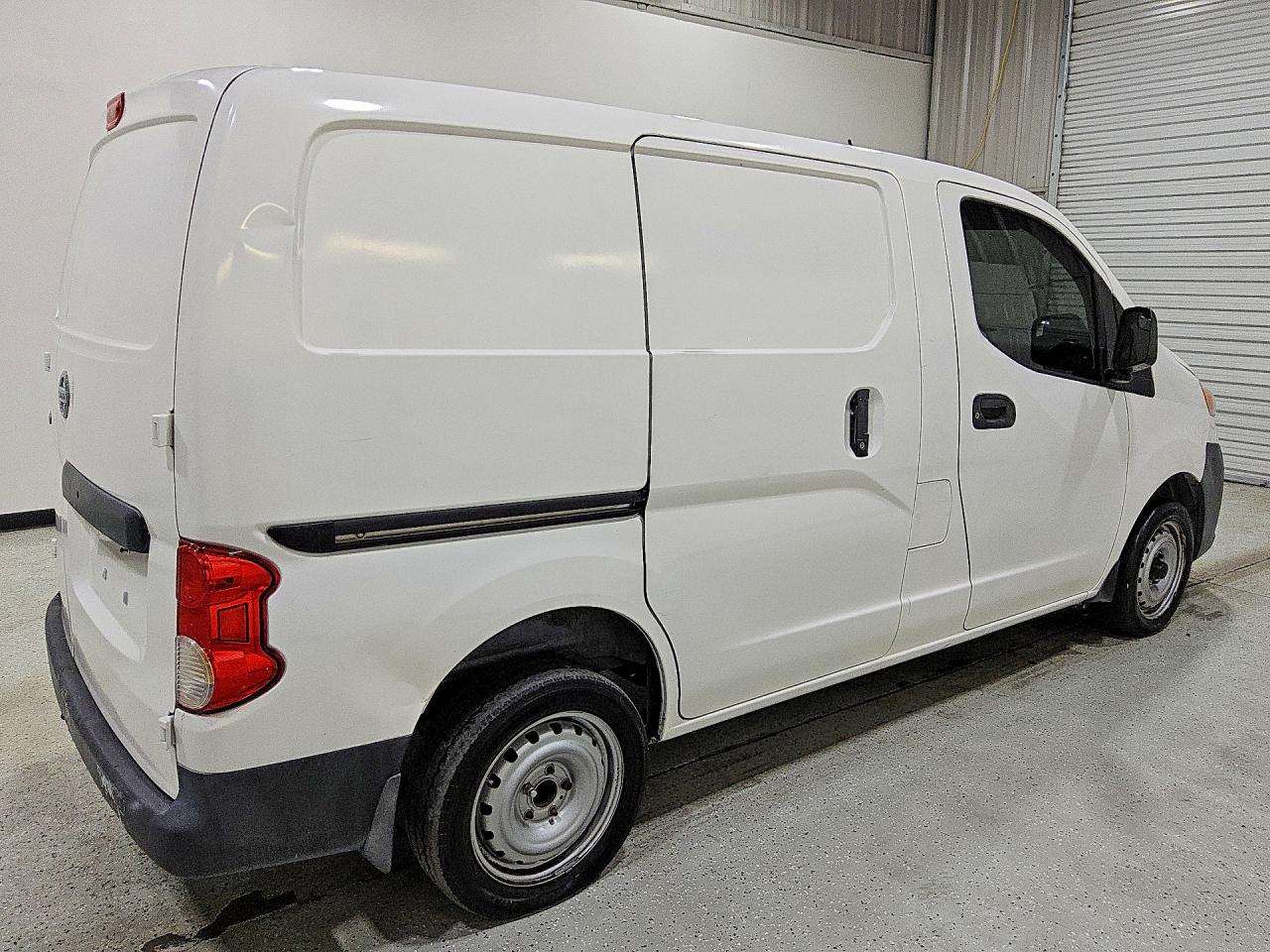 2015 Nissan Nv200 S White vin: 3N6CM0KN8FK718887