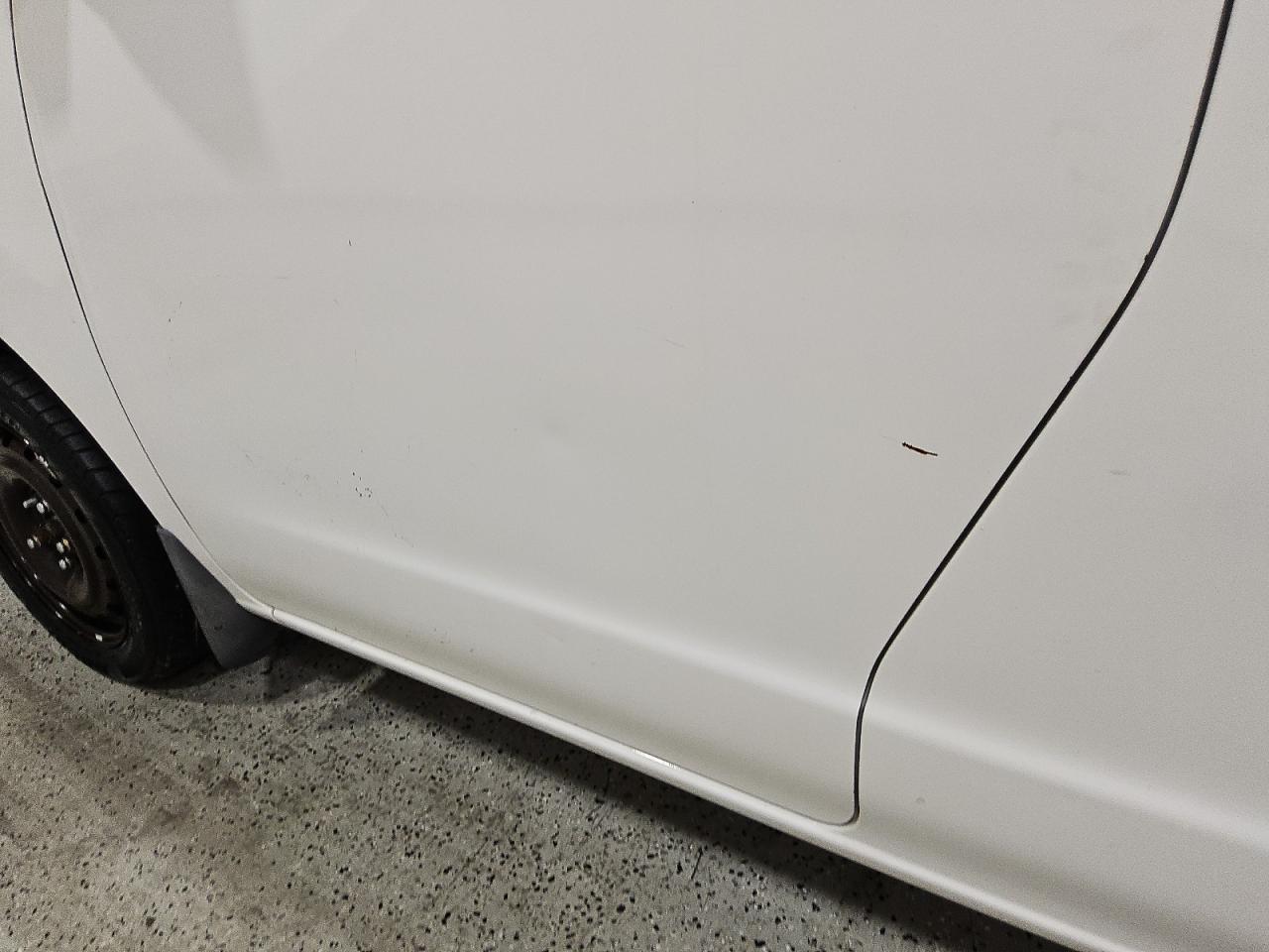 2015 Nissan Nv200 S White vin: 3N6CM0KN8FK718887 Damage: Left Front Door, Heavy Scratch, 1 To 2 Inches